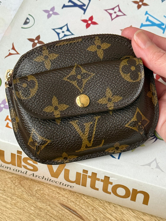 LV Schilling Coin Pouch