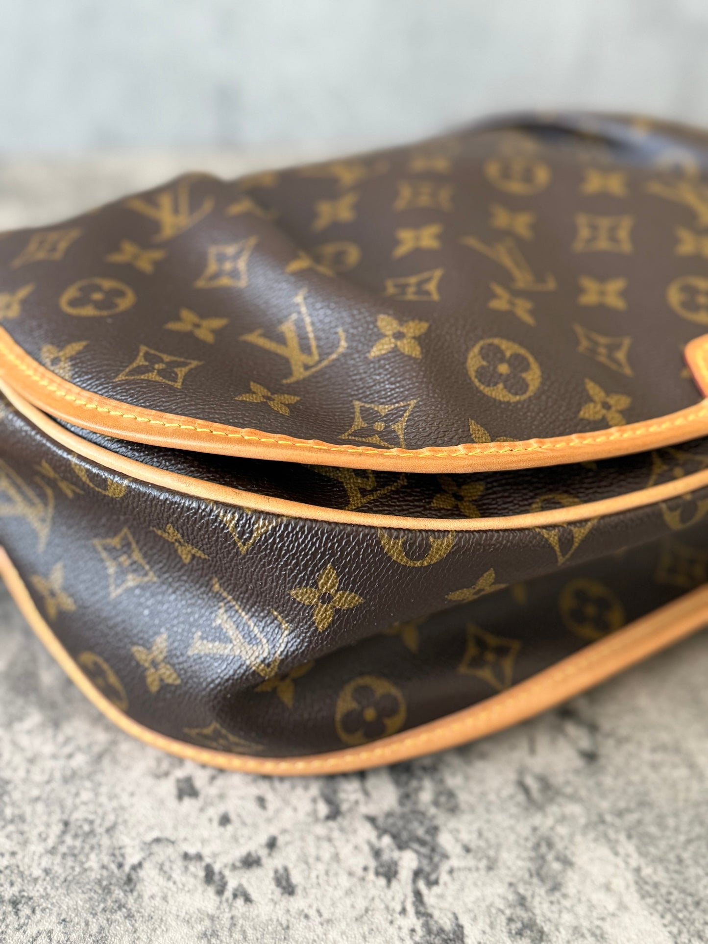 LV Menilmontant MM