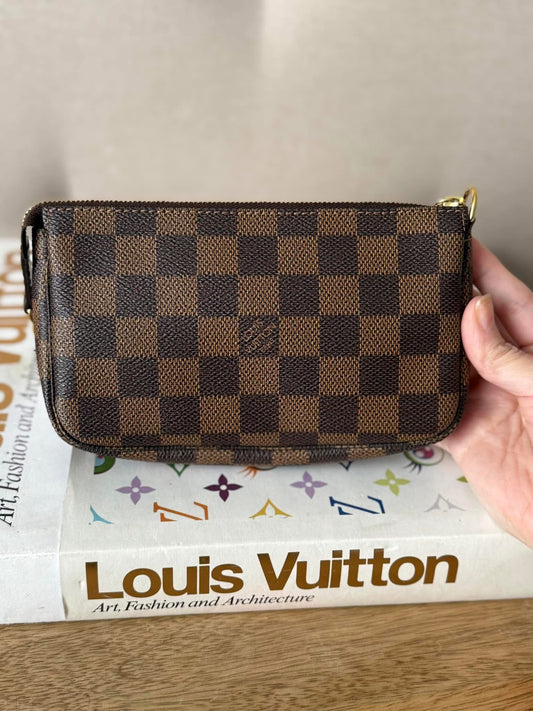 LV DE Bucket Pochette