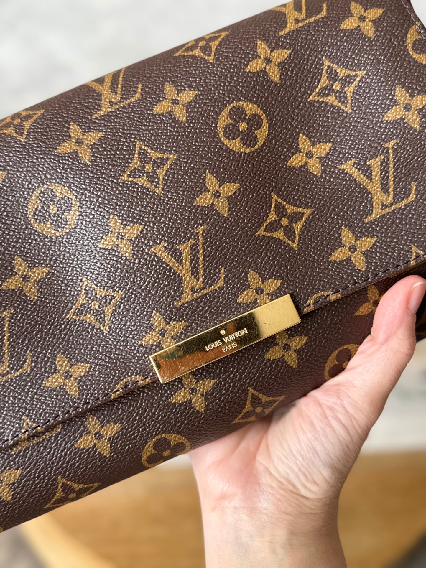 LV Favorite MM monogram