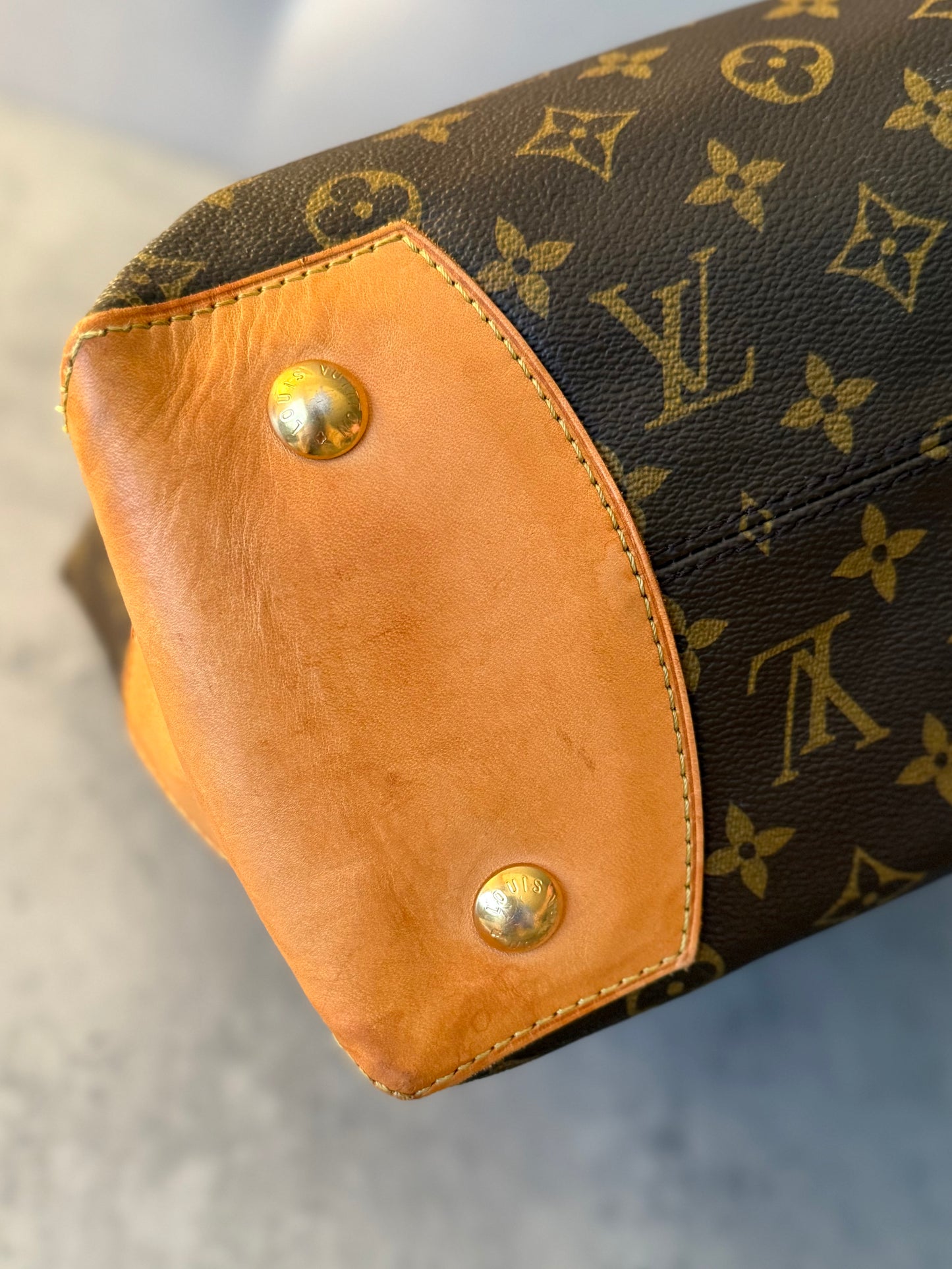 LV Wilshire GM