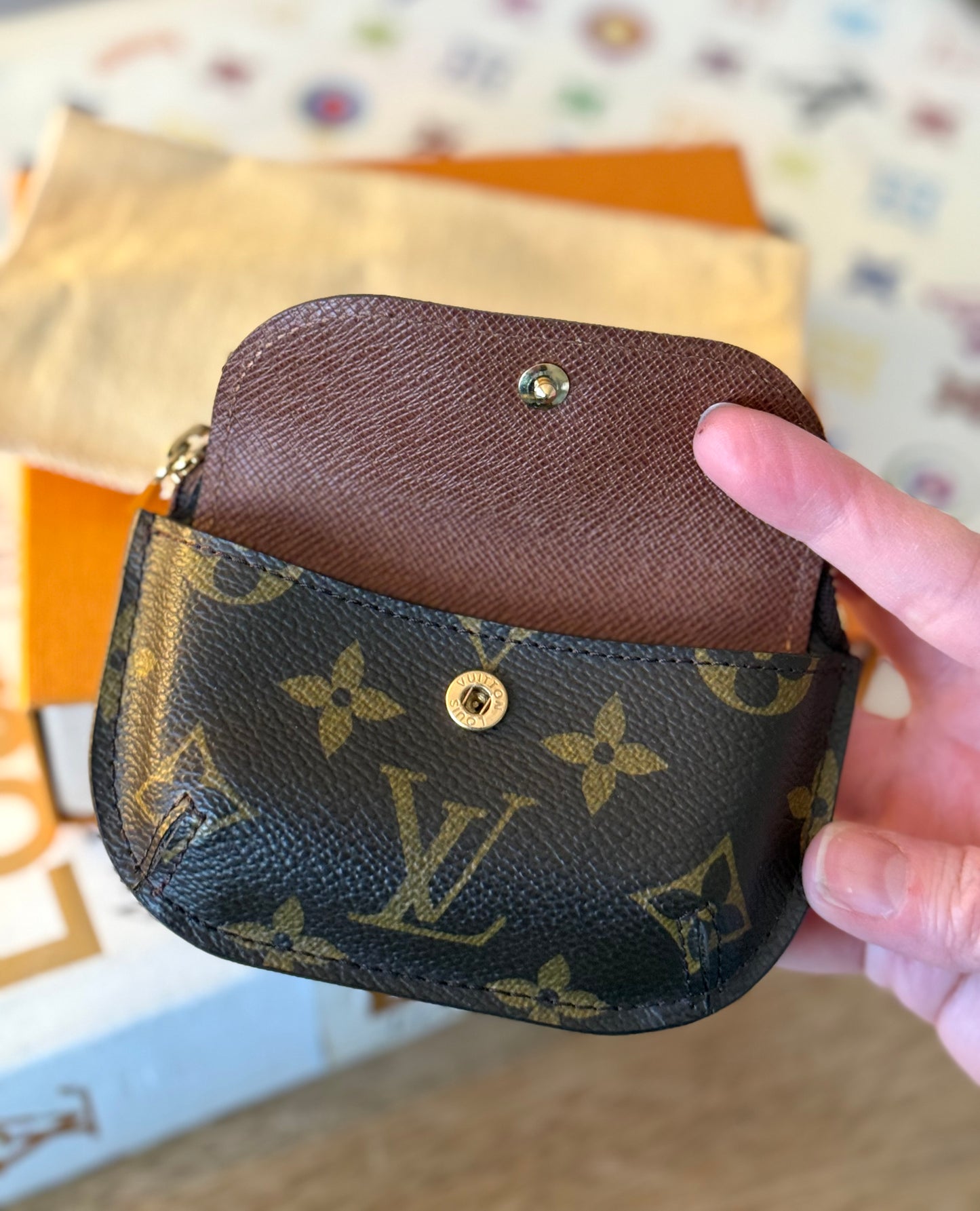 LV Schilling Pouch