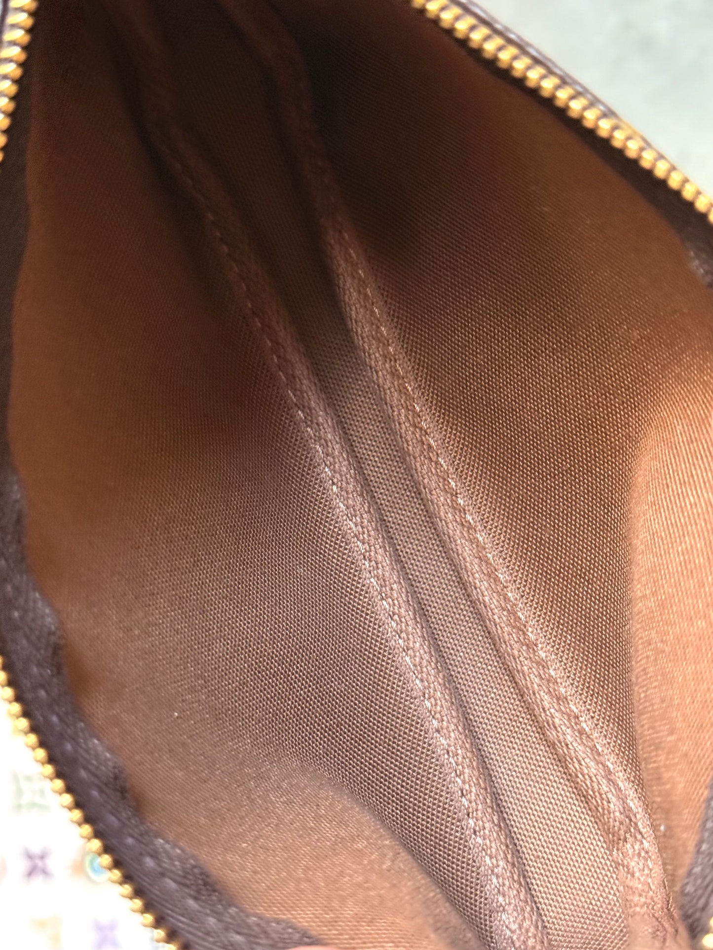 LV Bucket Pochette