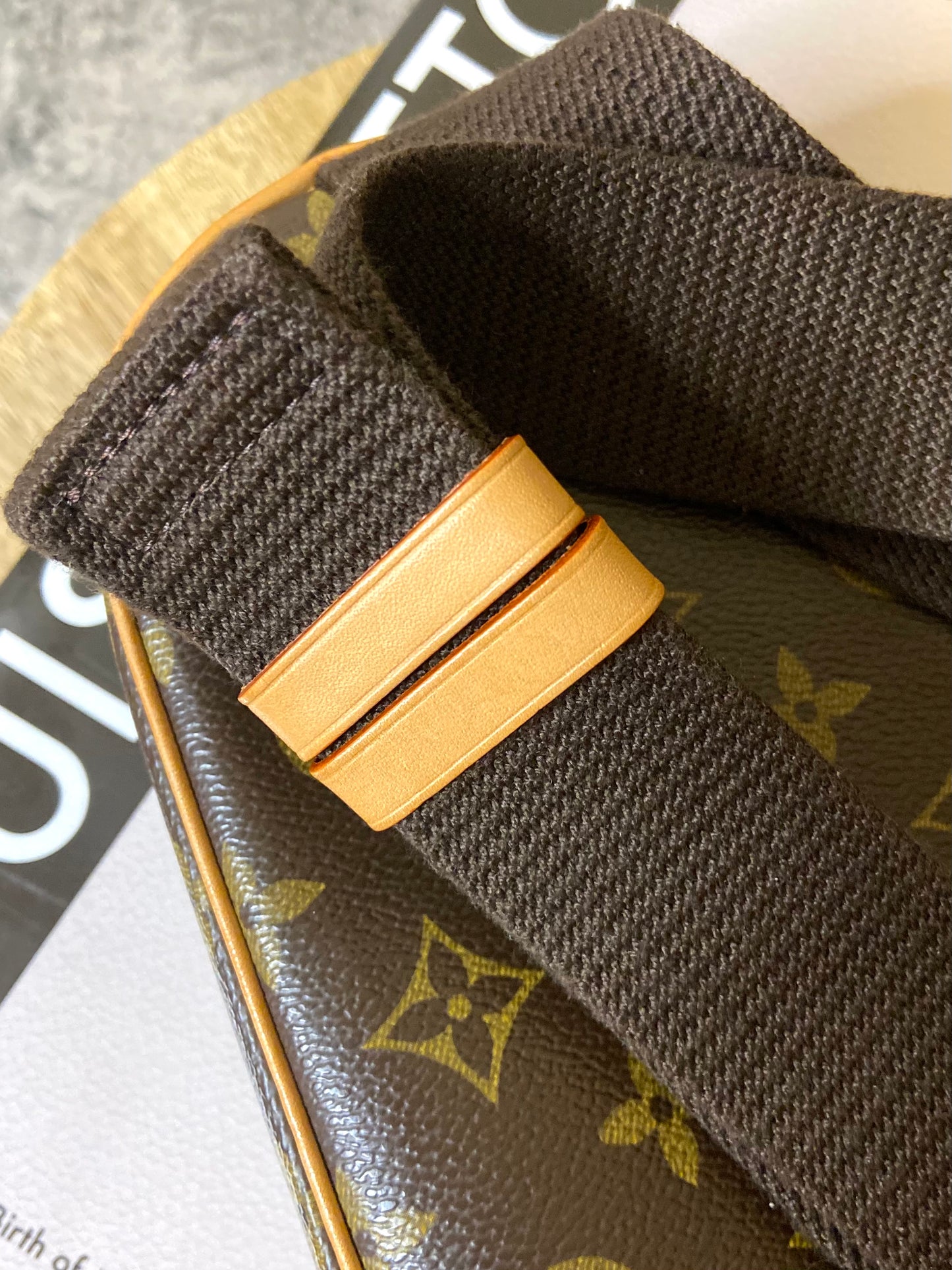 LV Gange Bumbag
