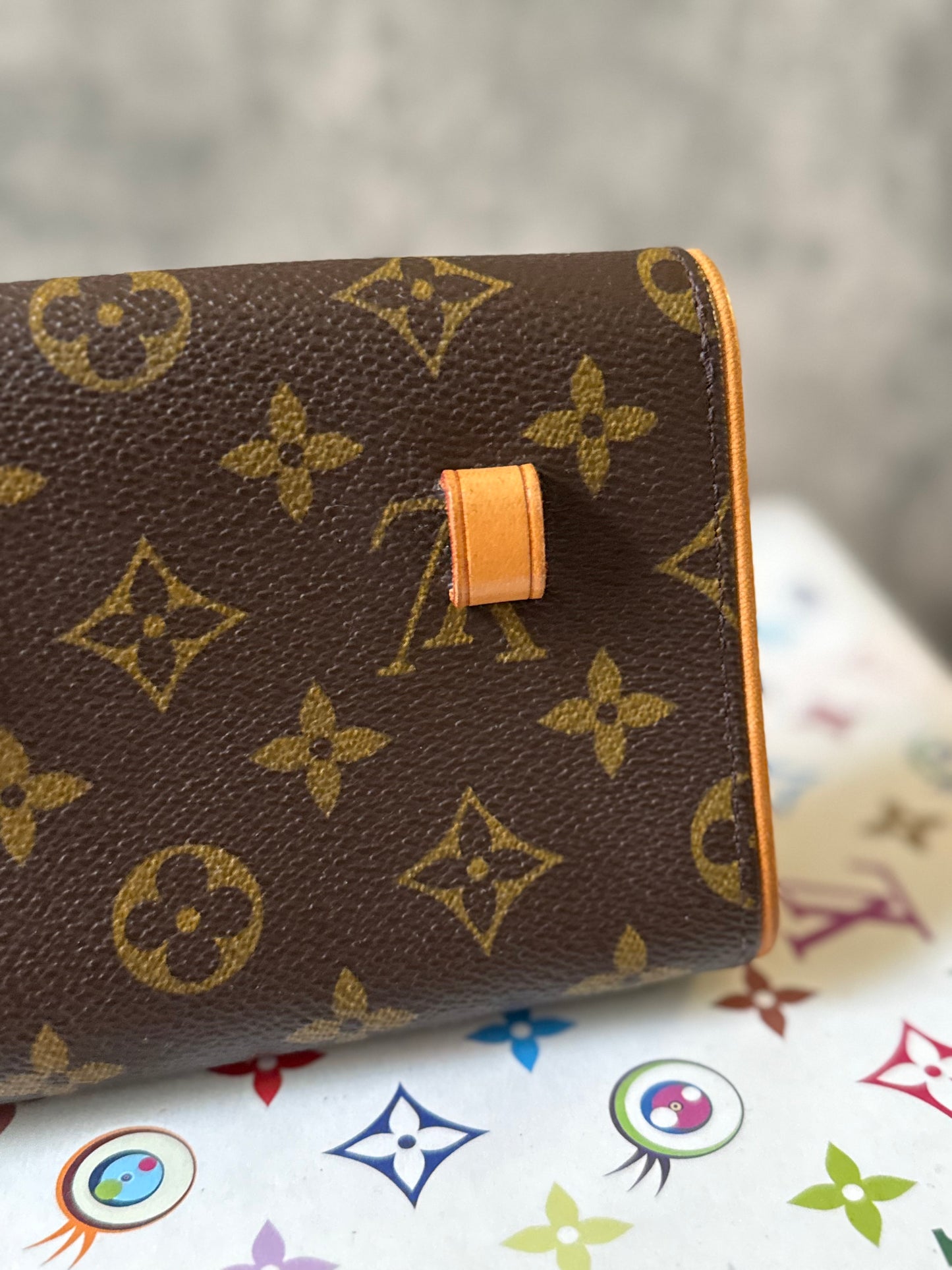 LV Pochette Florentine
