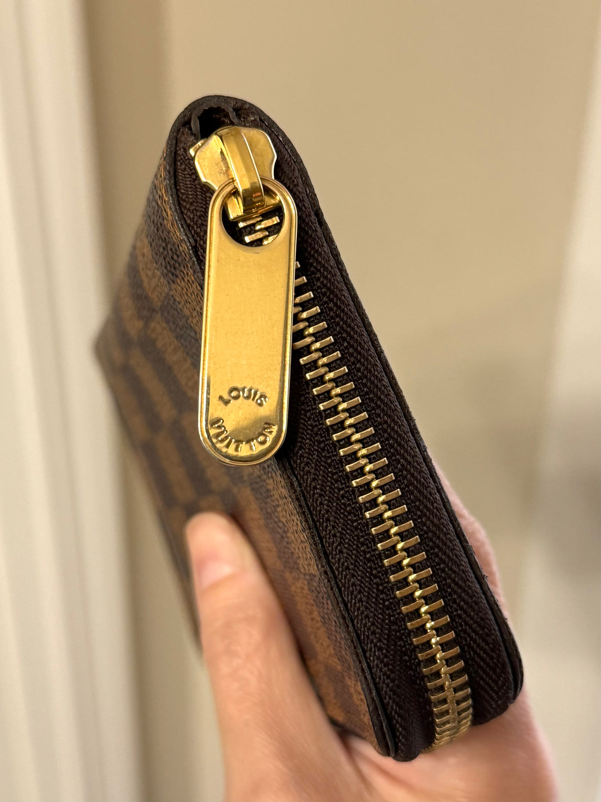 LV Zippy Compact Wallet DE