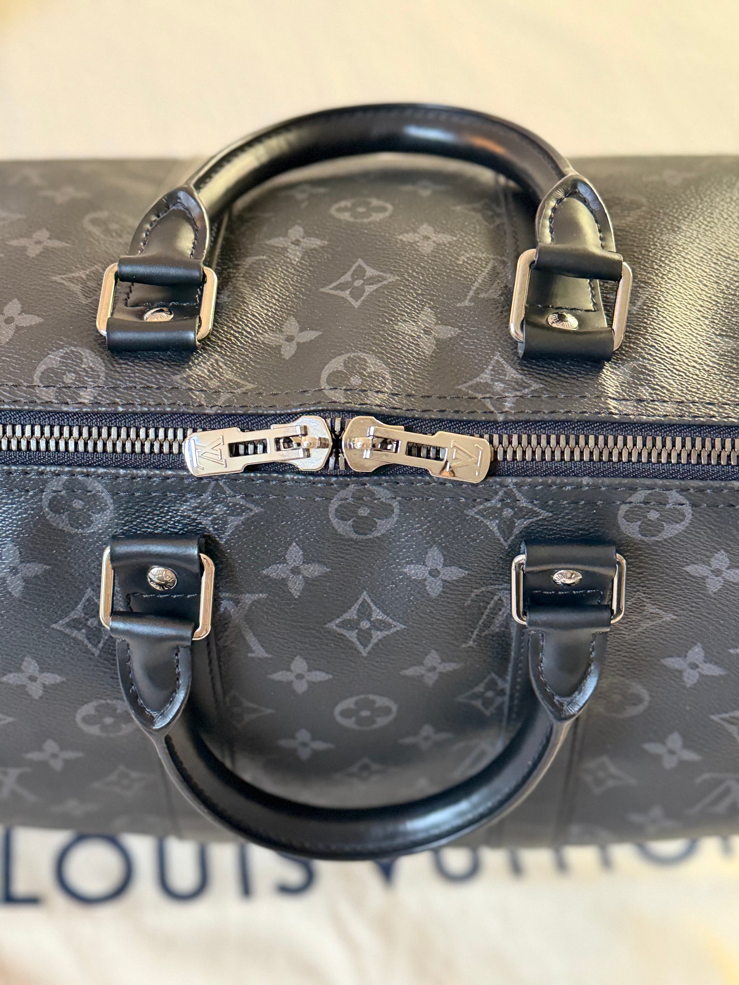 LV Keepall Bandouliere 45 Eclipse