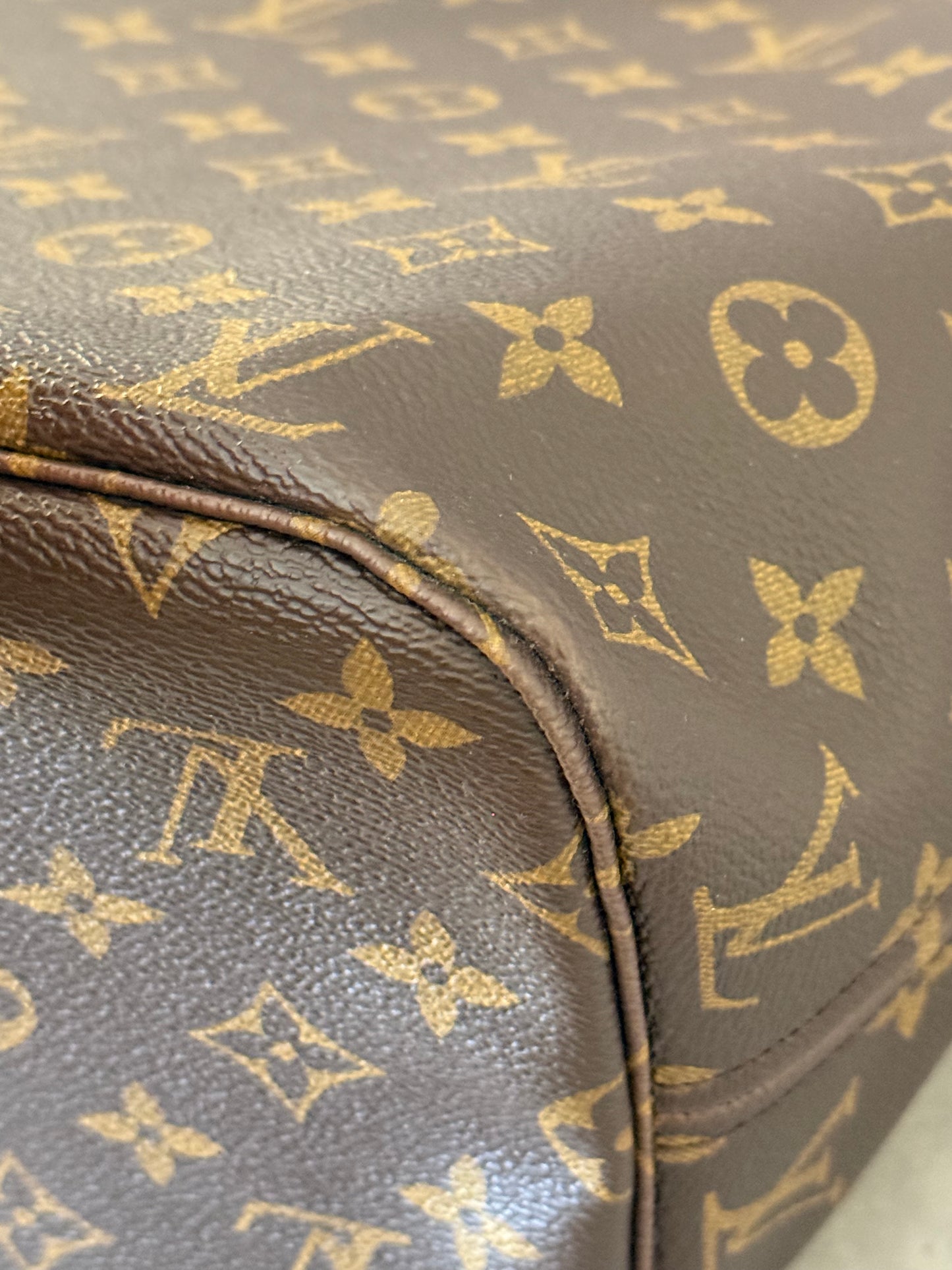 LV Neverfull MM Beige