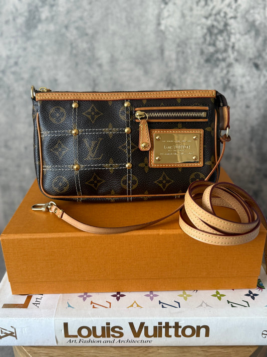 LV Rivetting Pochette Accessories