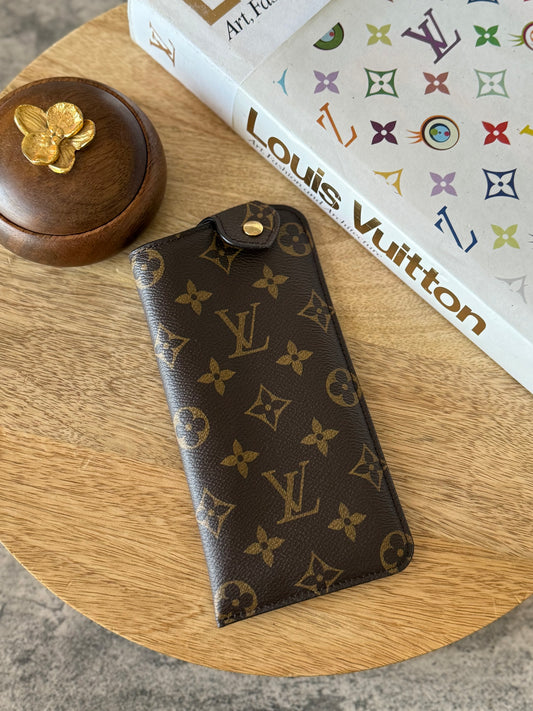 LV Etui MM sunglasses case