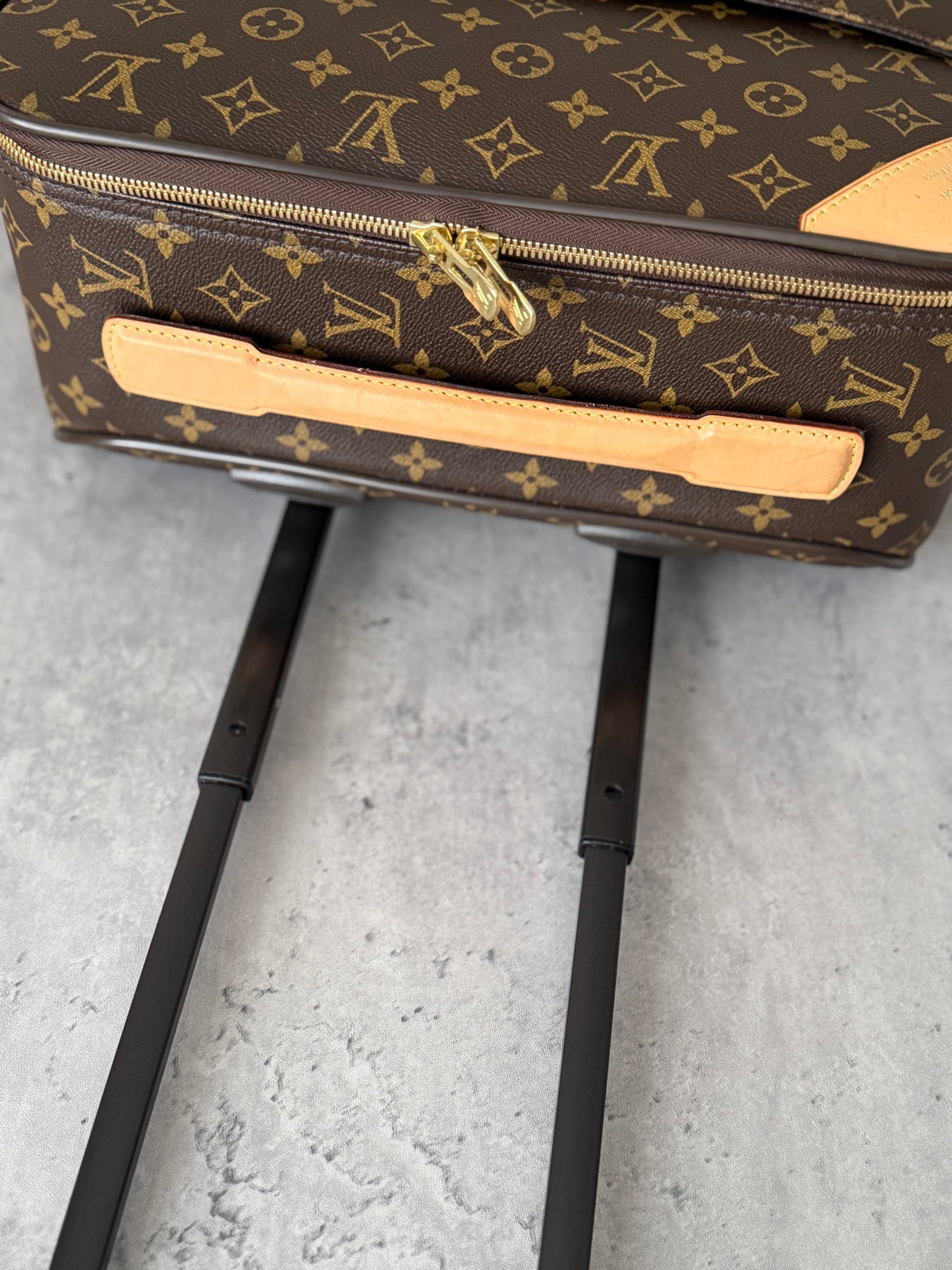 LV Pegase 45 Rolling Luggage