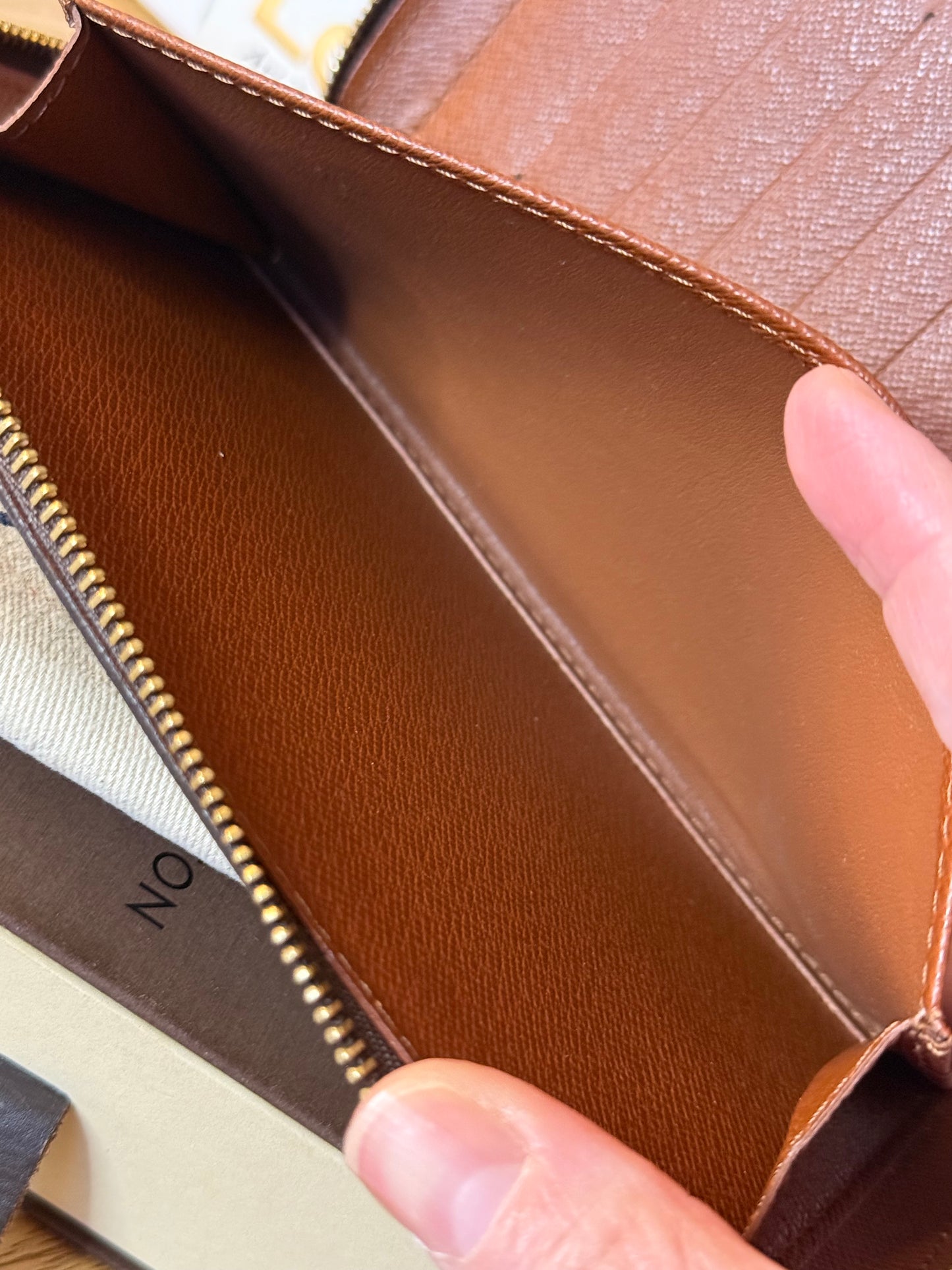 LV Geode Wallet