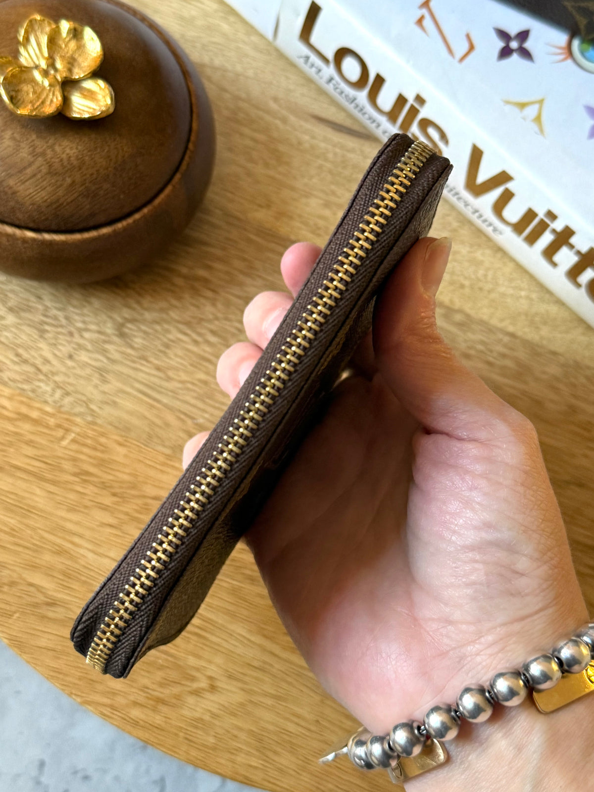 LV Zip around 6 Key Pouch