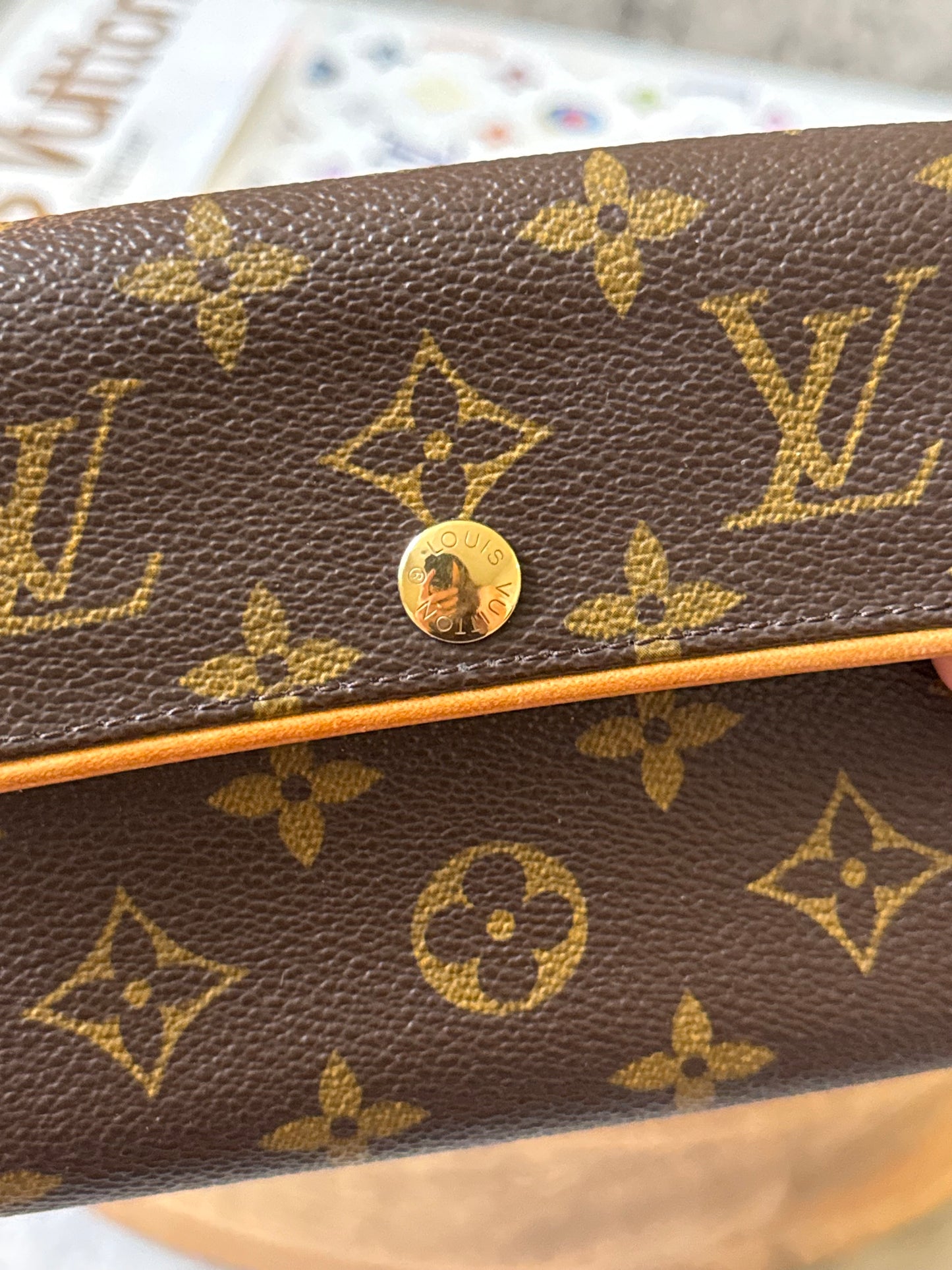 LV Pochette Florentine