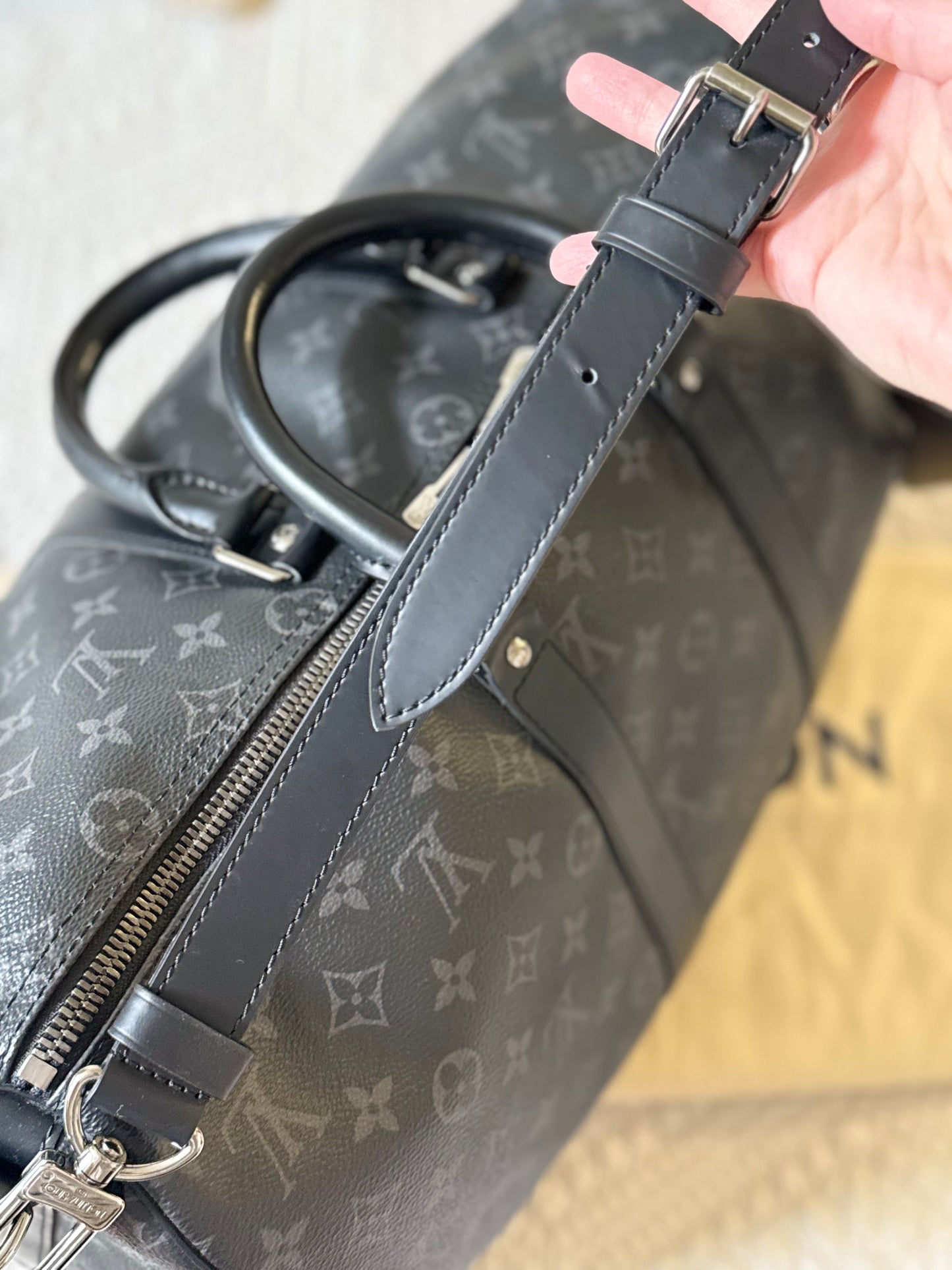 LV Keepall Bandouliere 45 Eclipse