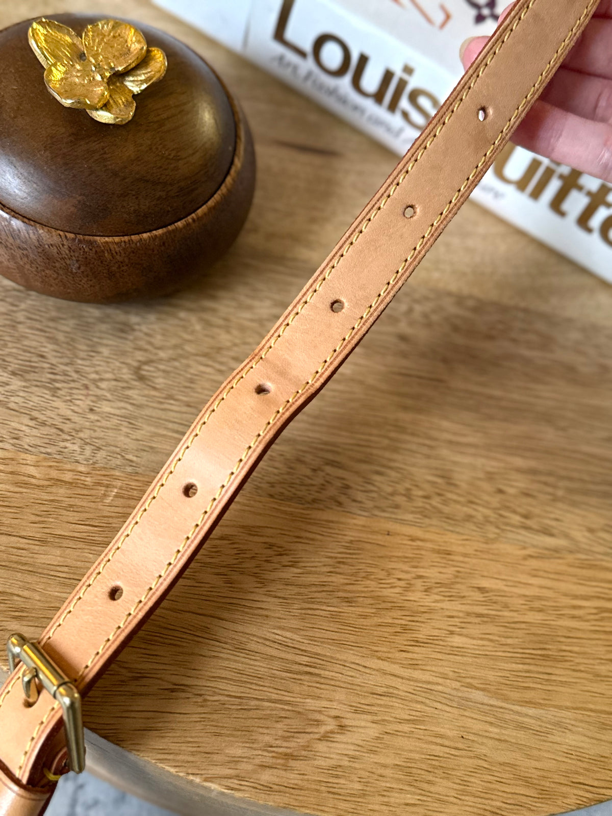 LV Bandouliere Vachetta Strap