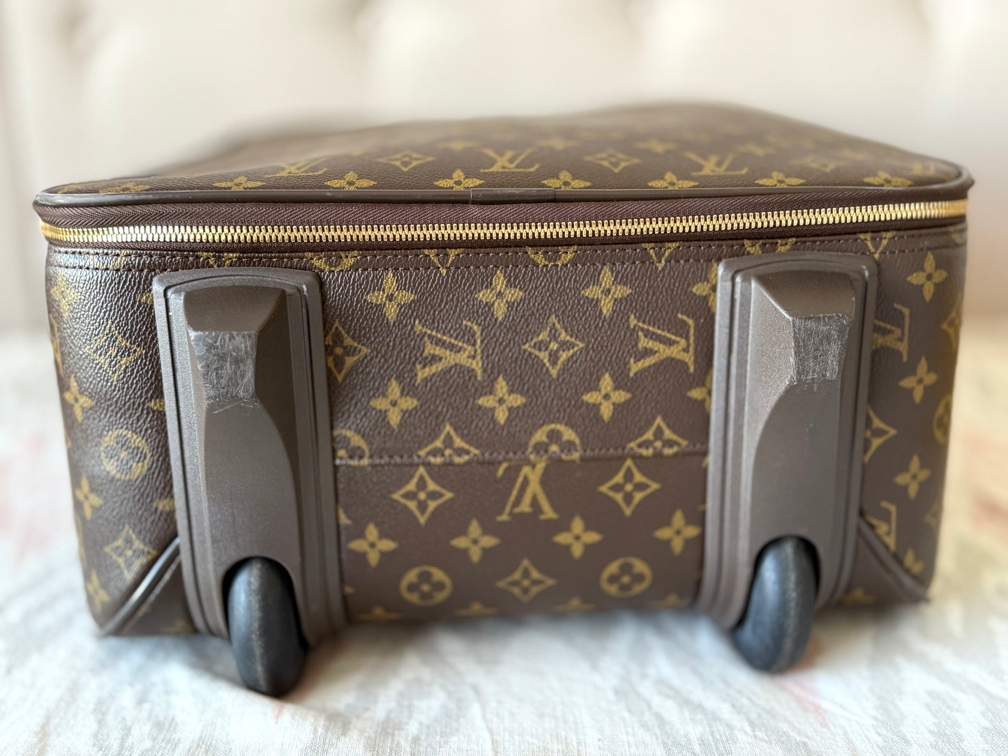 LV Pegase 55 Rolling Luggage