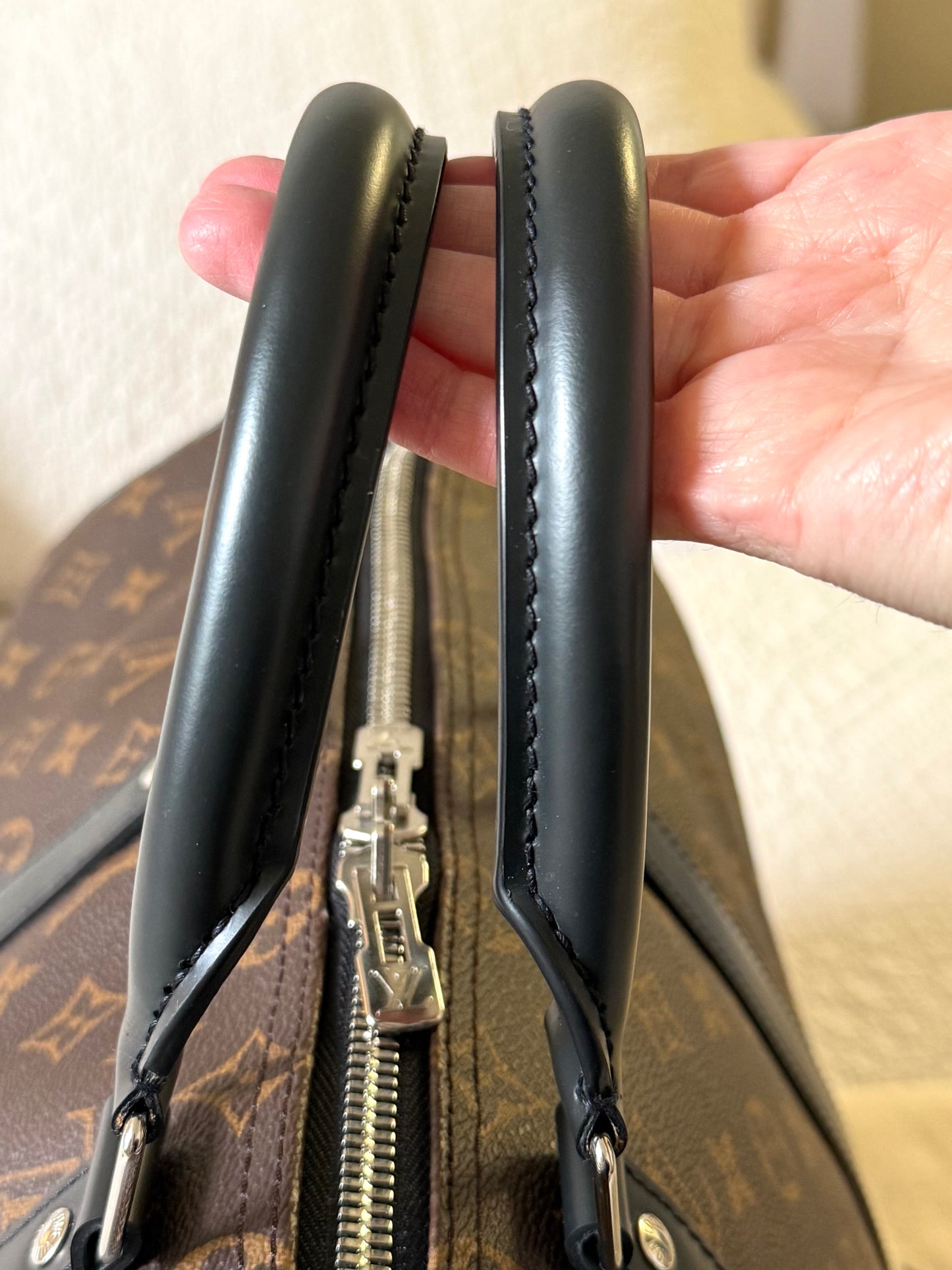 LV Keepall B 45 Macassar