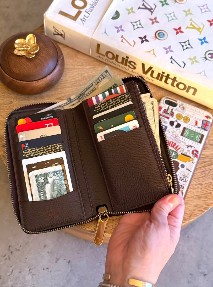 LV Zippy Compact Wallet DE