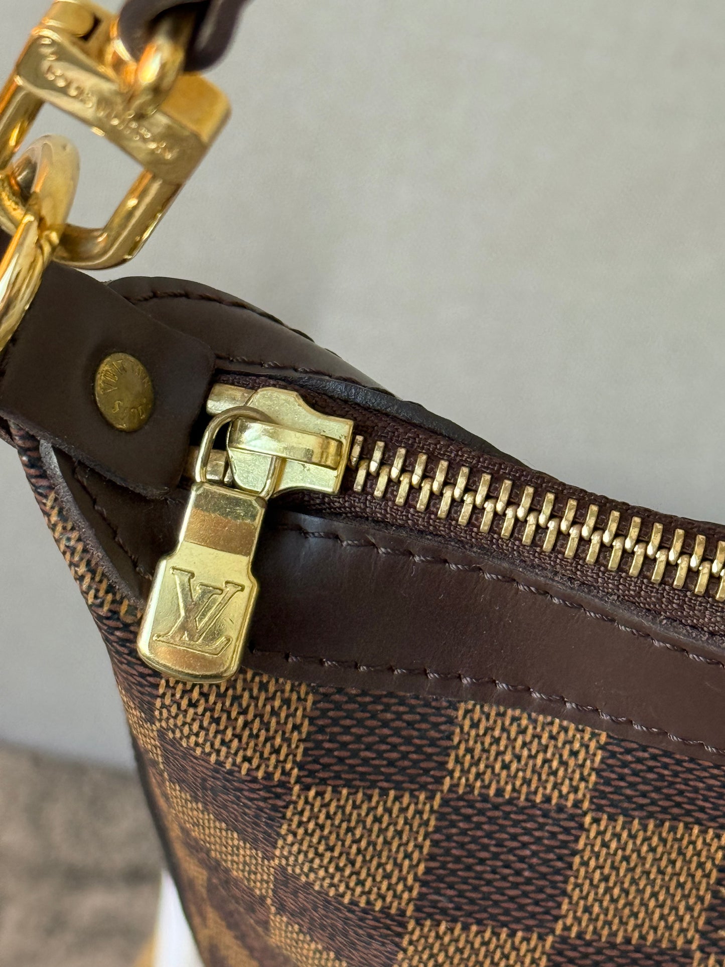 LV Illovo MM Bag