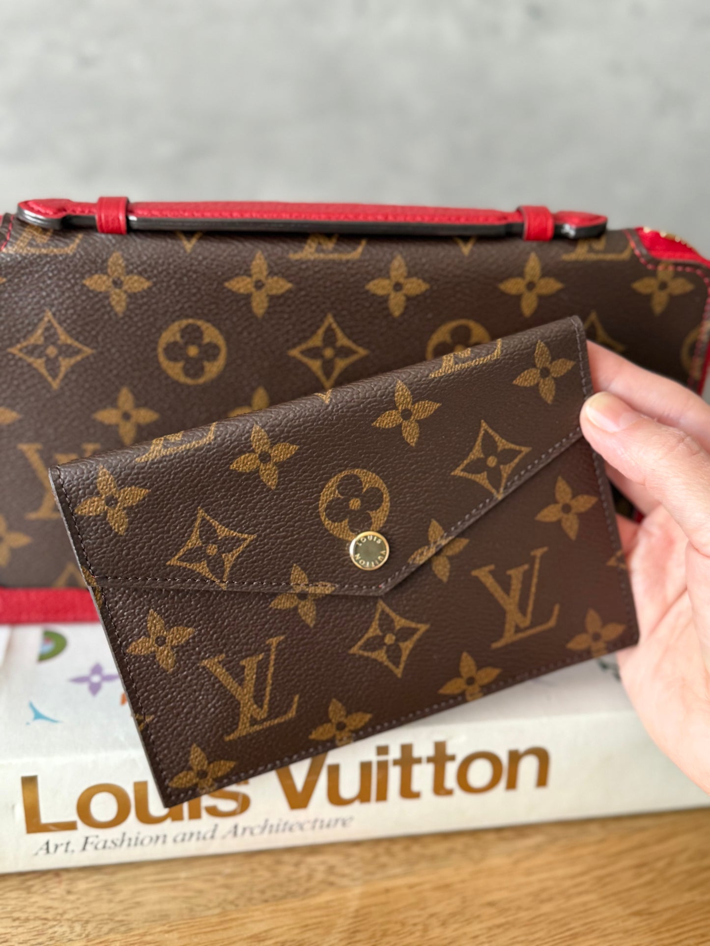 LV Cerise Daily organizer