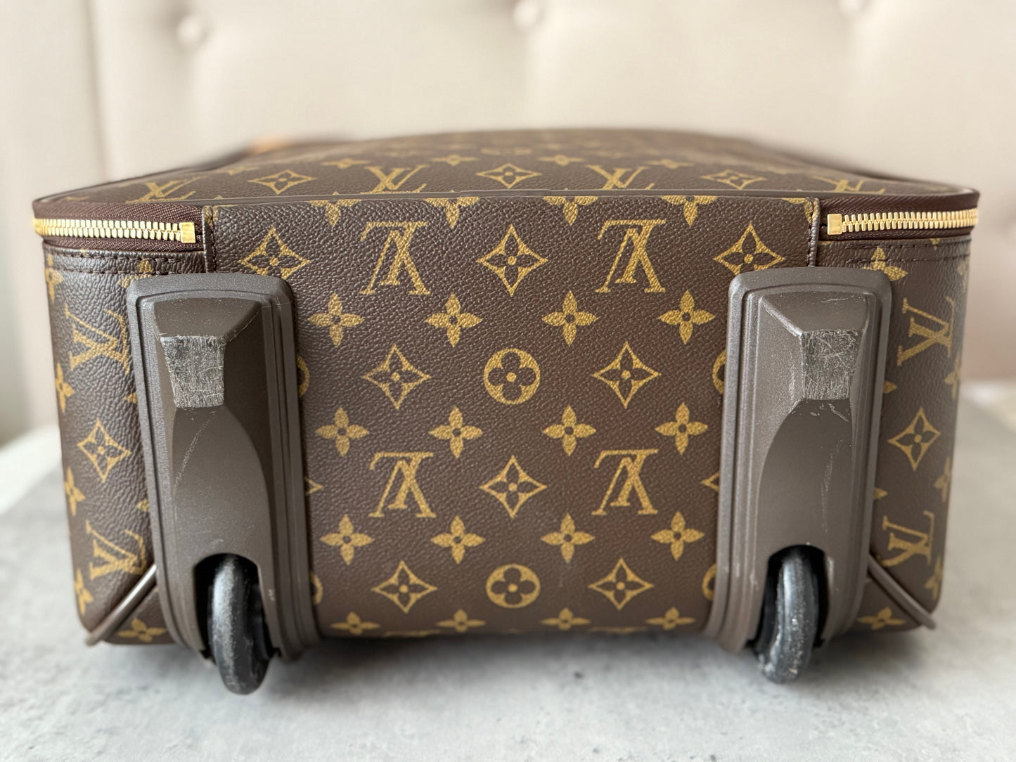 LV Pegase 45 Rolling Luggage