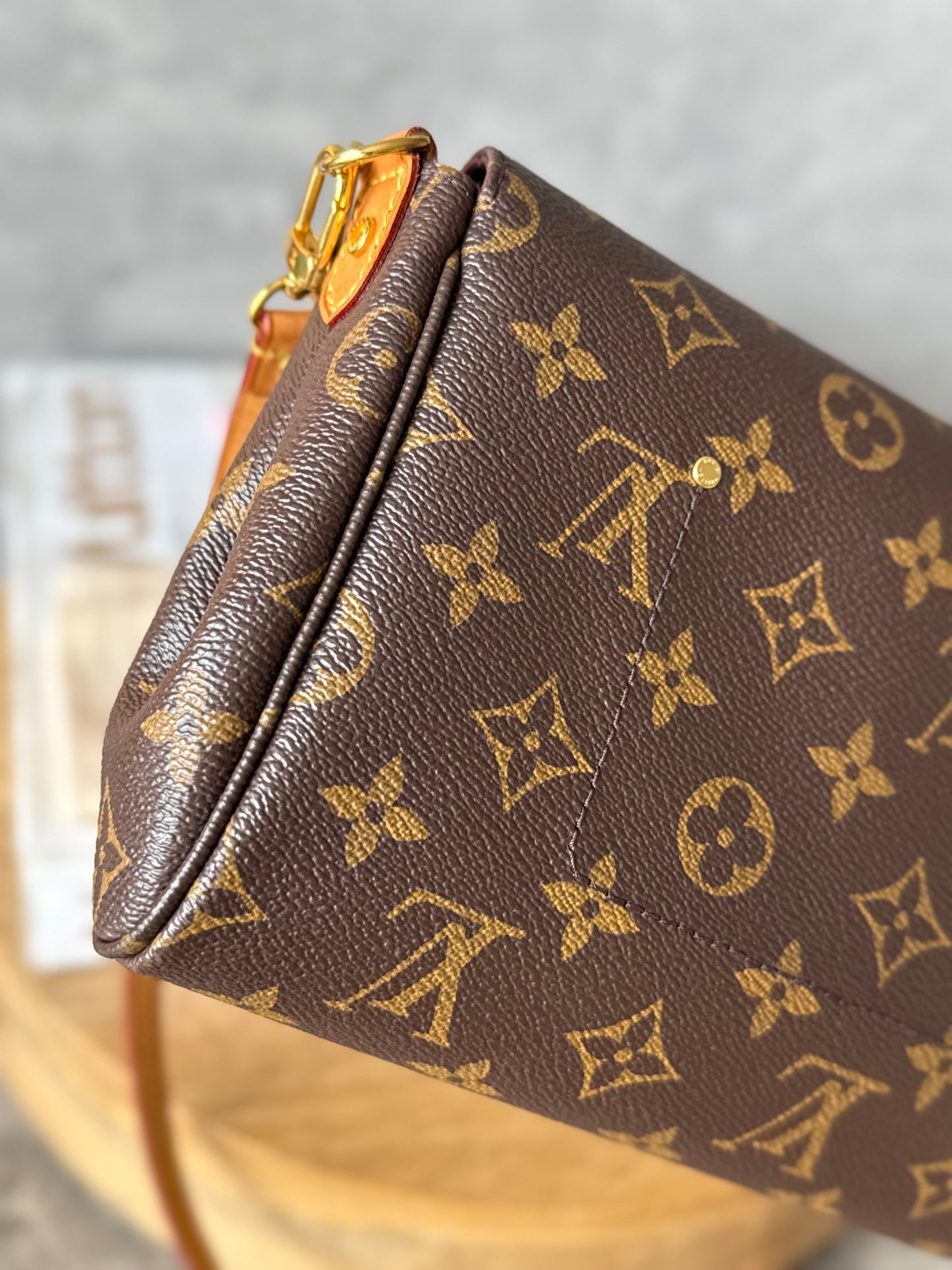 LV Favorite MM monogram