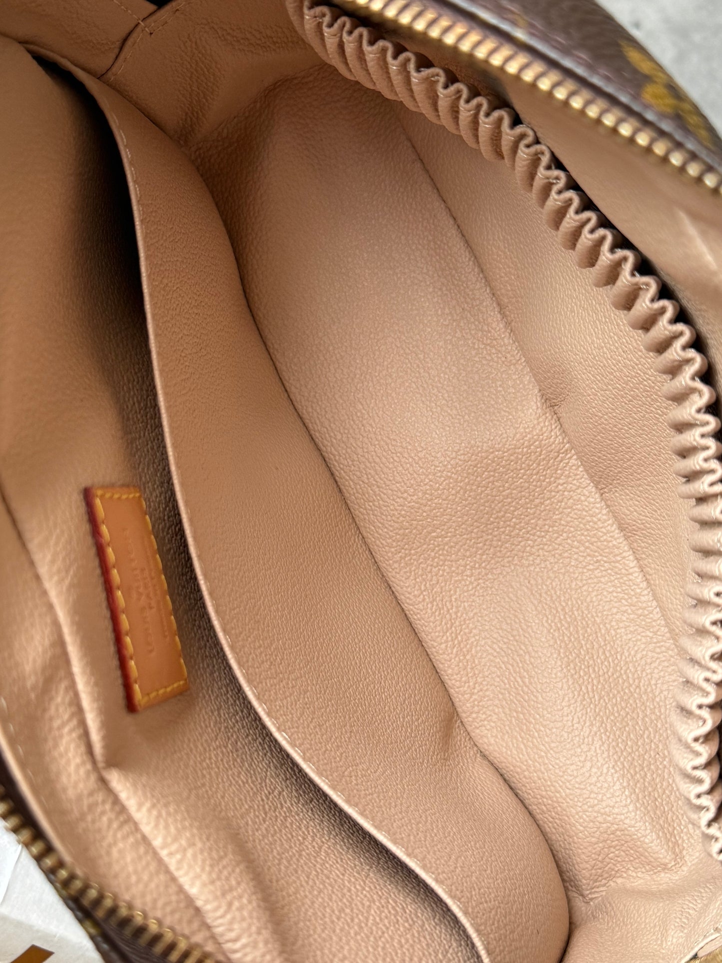 LV Trousse 23 (Newer Model)