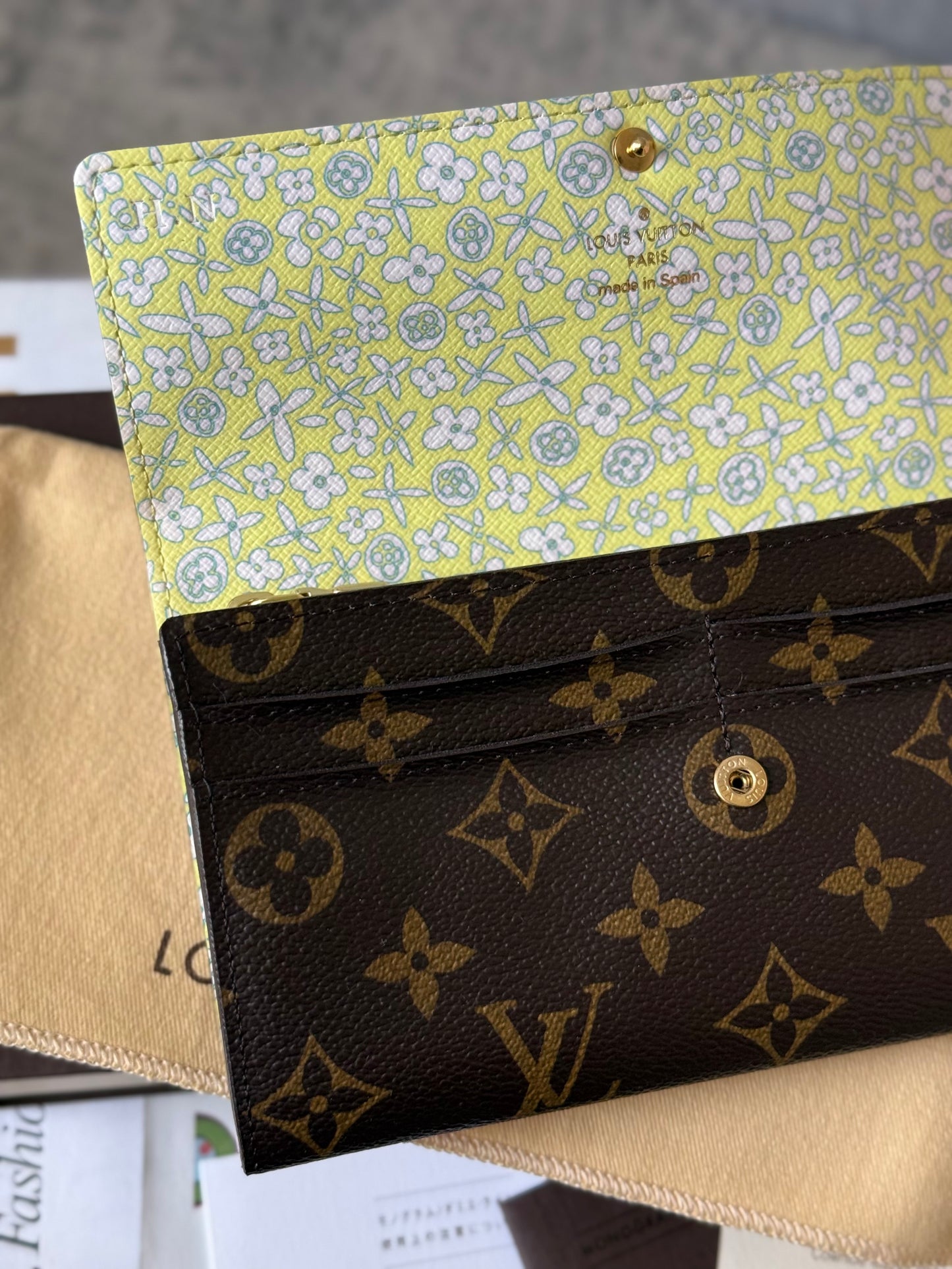 LV Sarah Wallet Fleuri