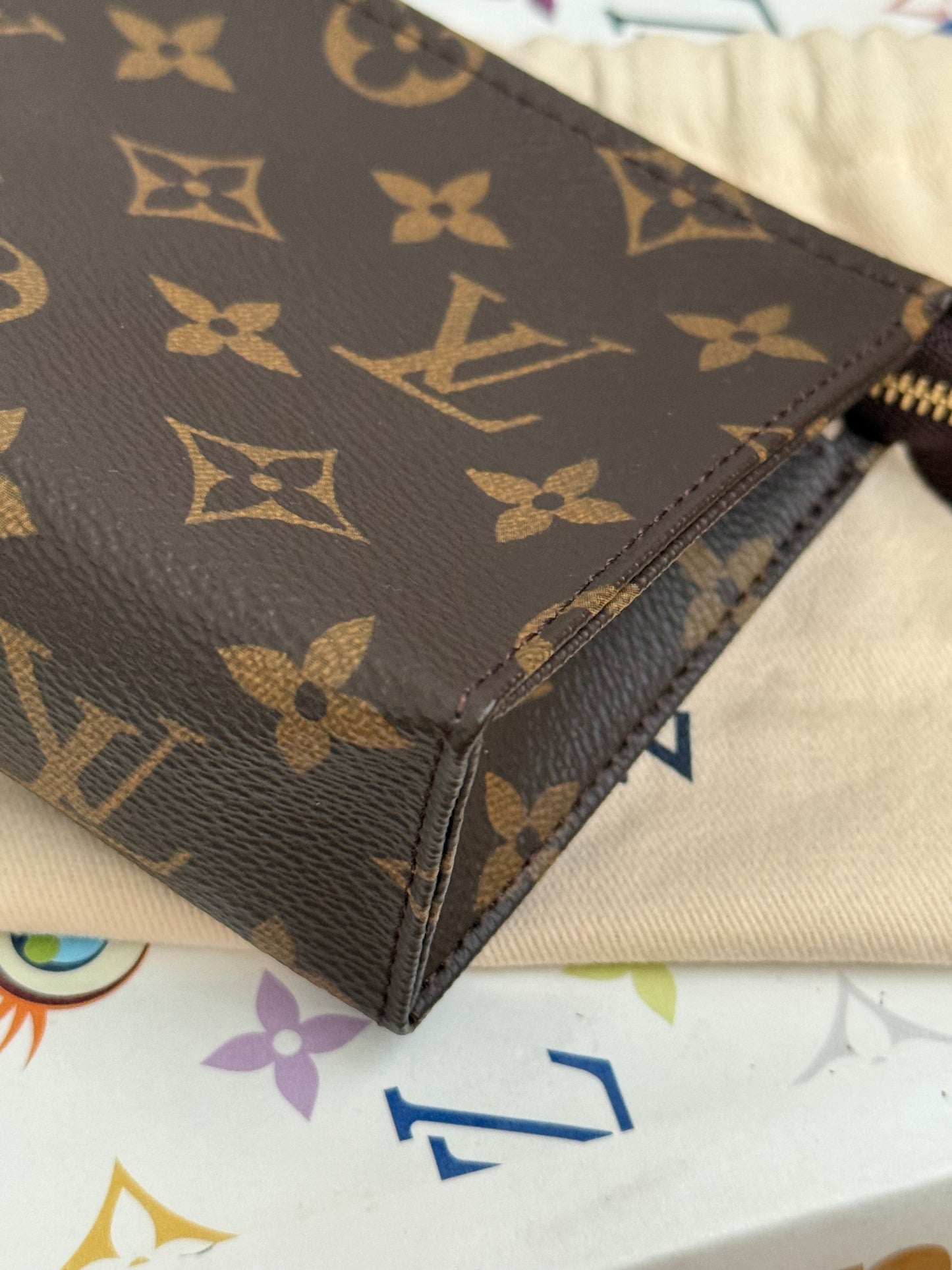 LV Toiletry 15 Monogram