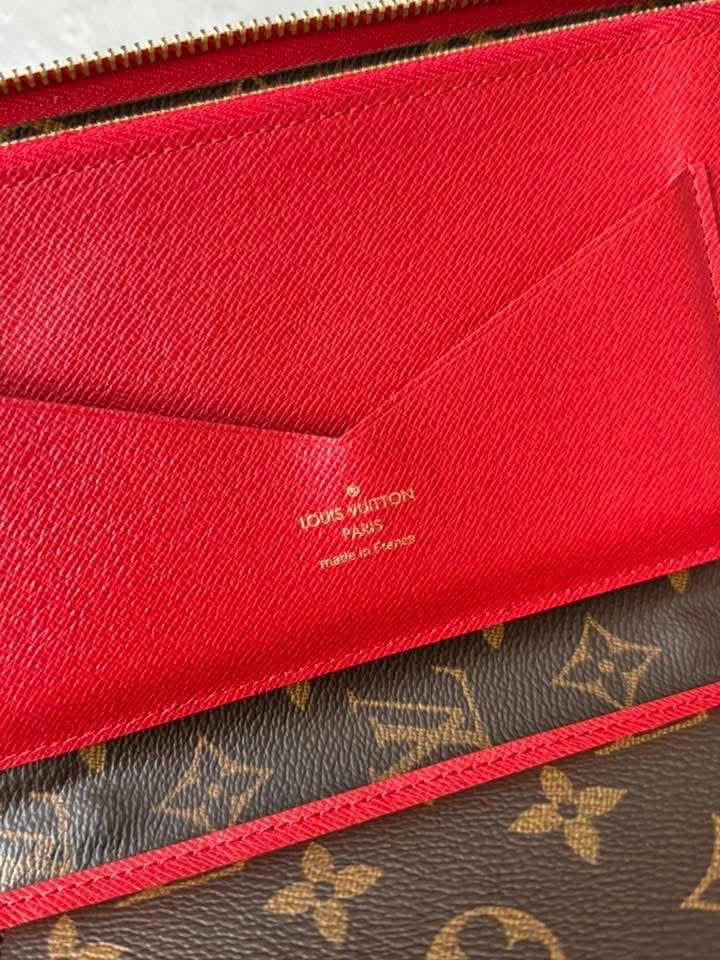 LV Daily Organizer Cerise wallet