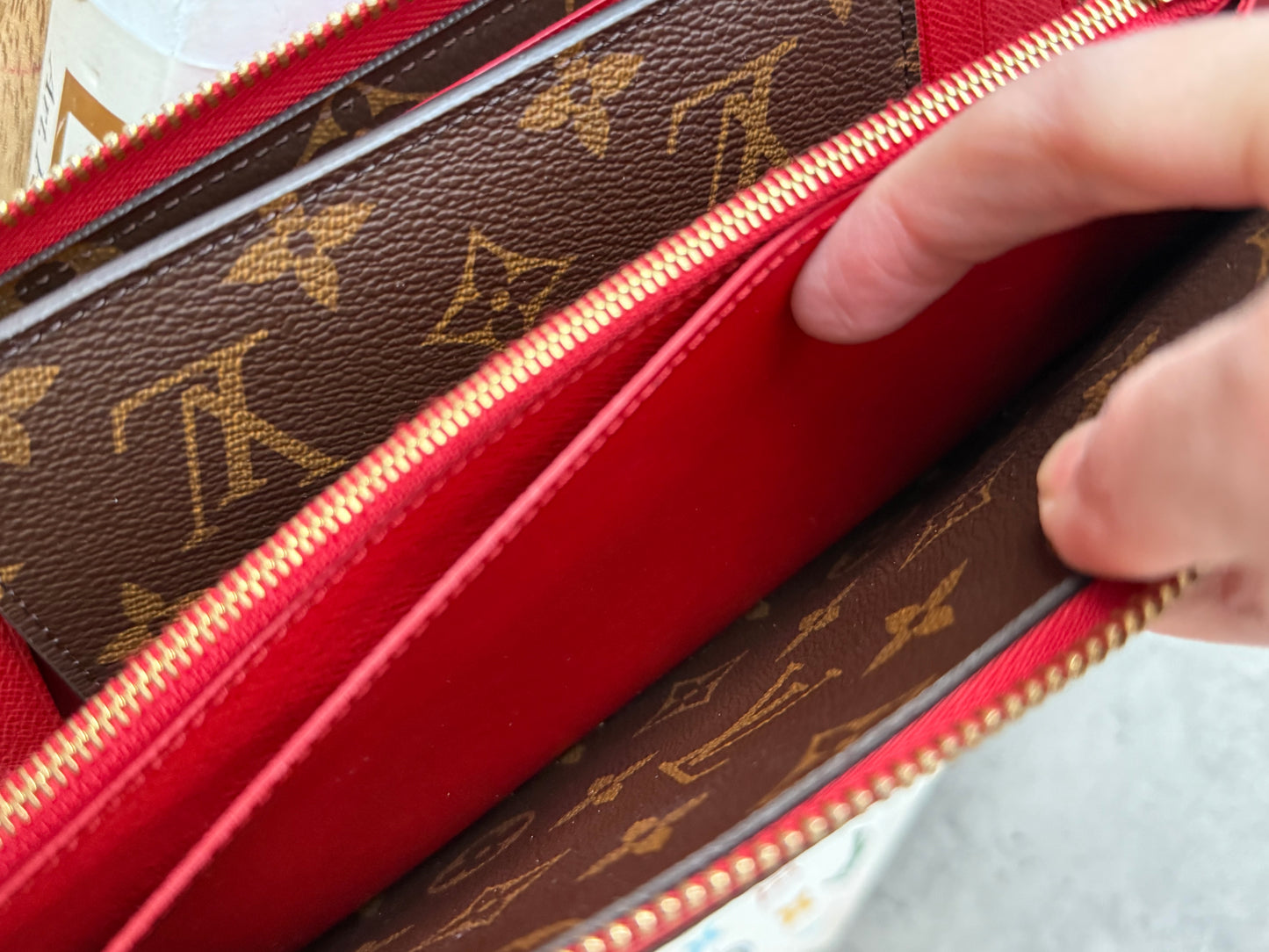 LV Cerise Daily organizer