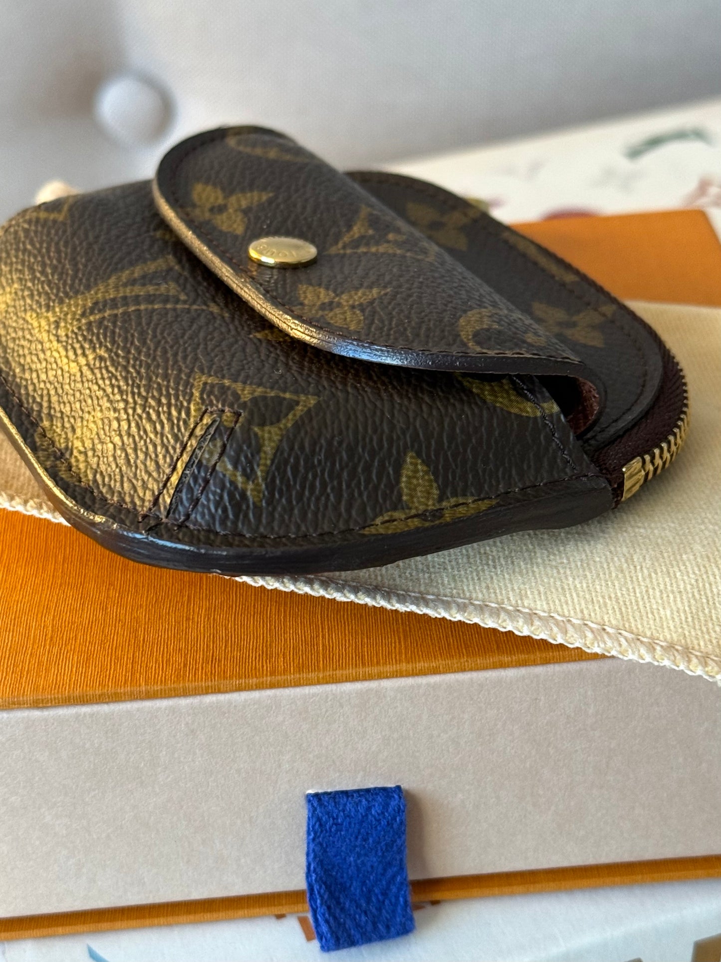 LV Schilling Pouch