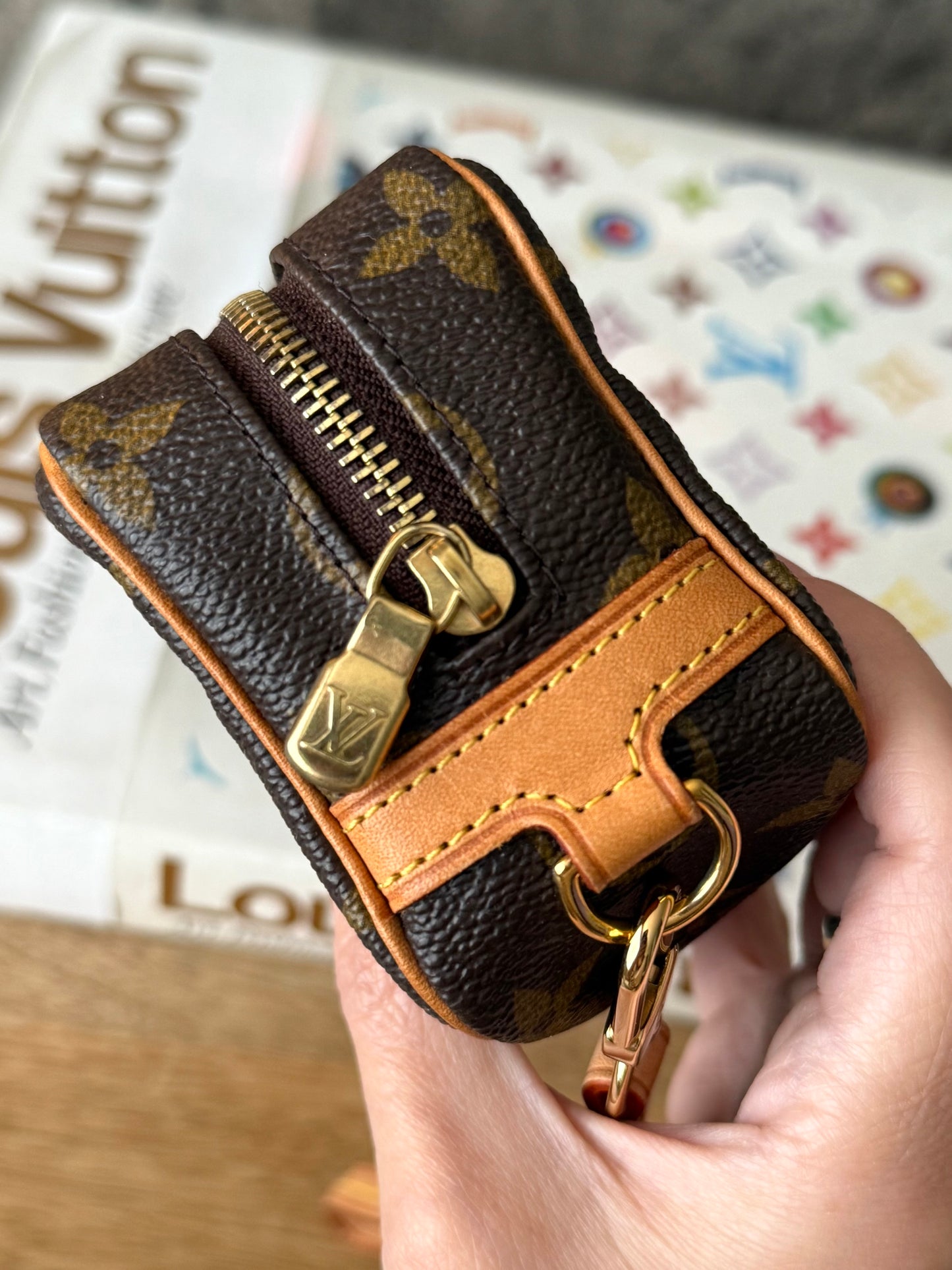 LV Wapity Pouch