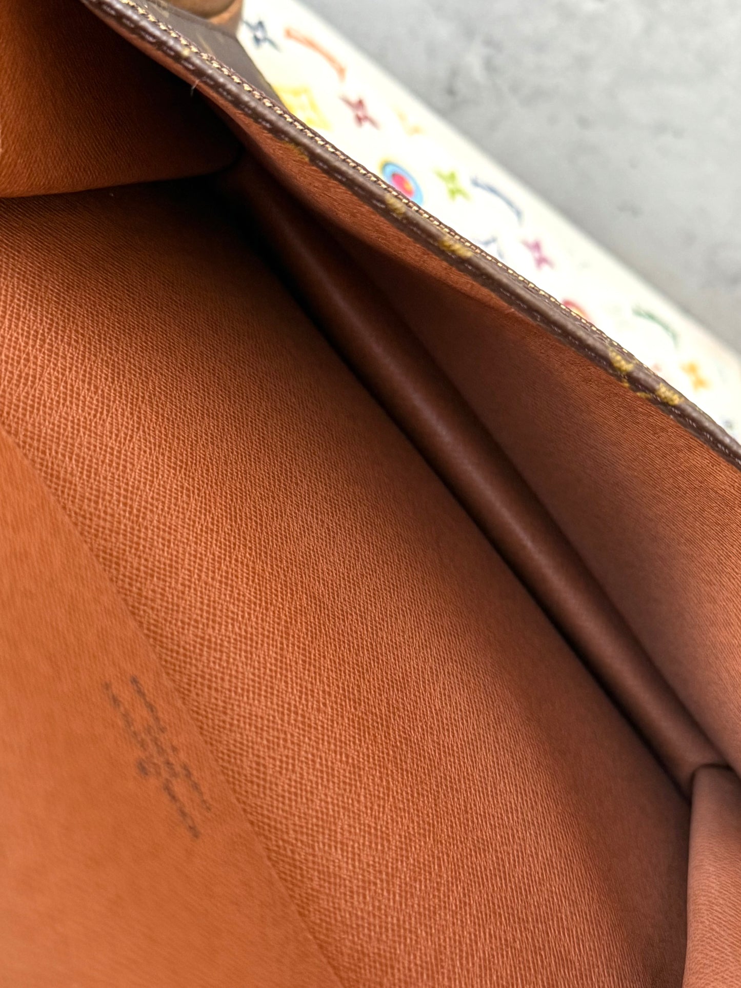 LV Rabat 23 Clutch