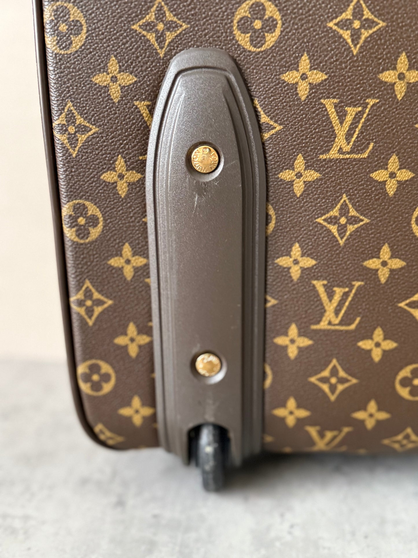 LV Pegase 45 Rolling Luggage