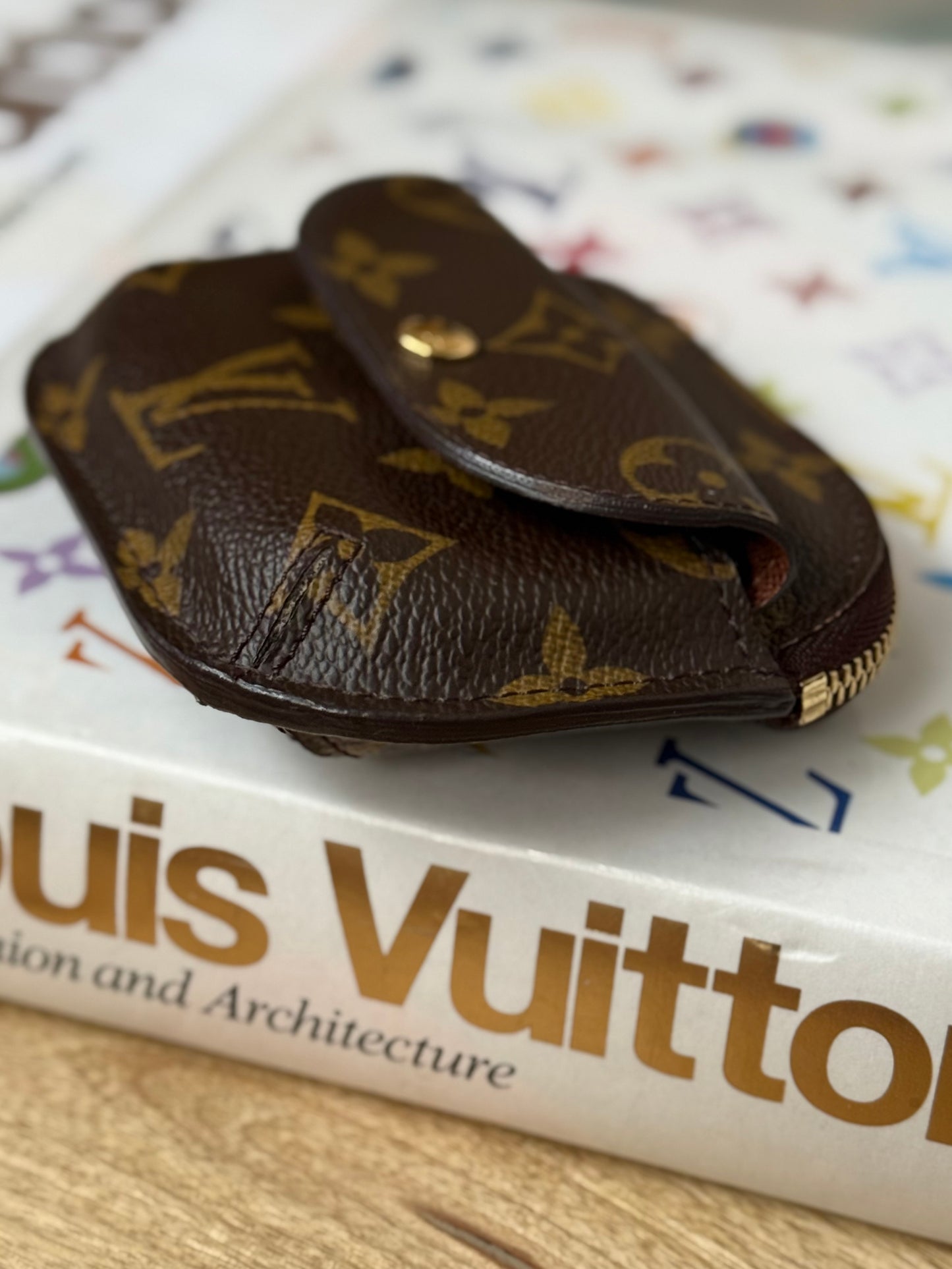 LV Schilling Coin Pouch