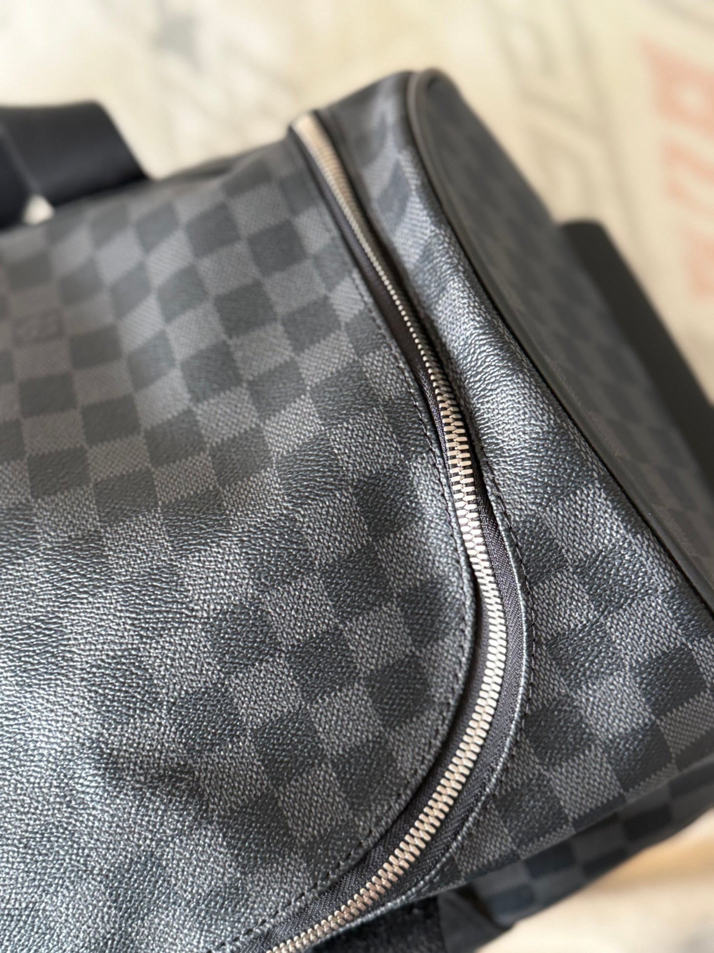 Neo Eole 55 Graphite Rolling bag