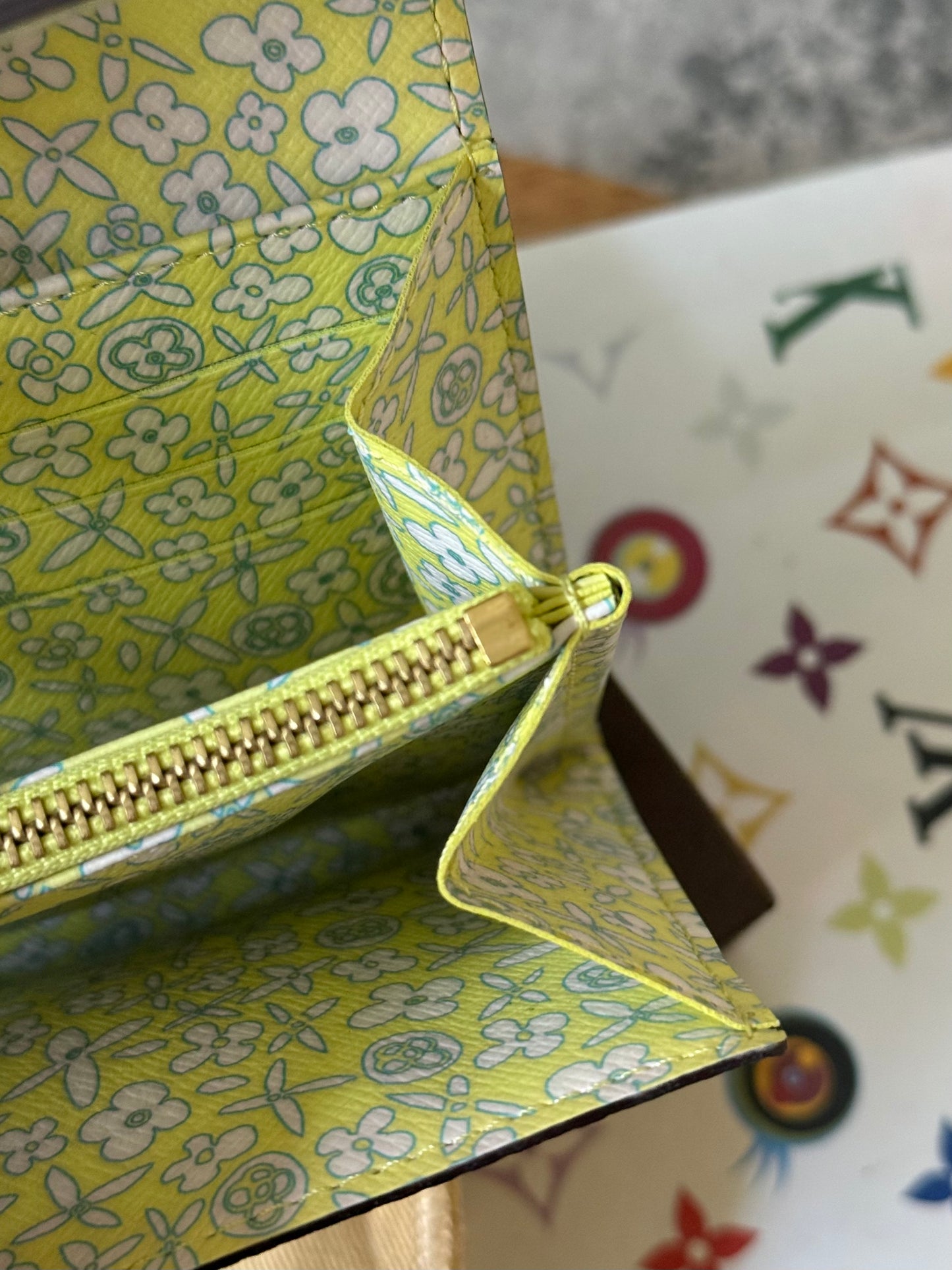 LV Sarah Wallet Fleuri