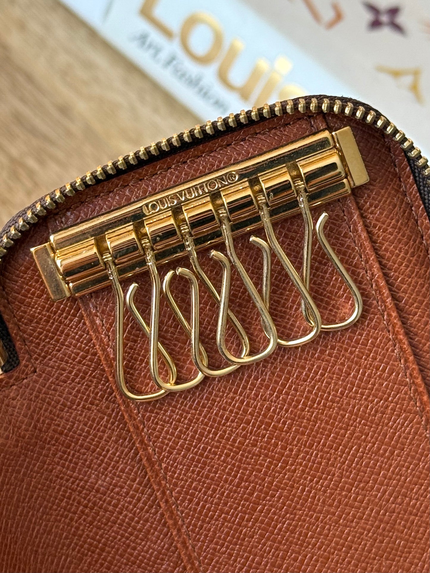 LV Zip Around 6 Key Pouch