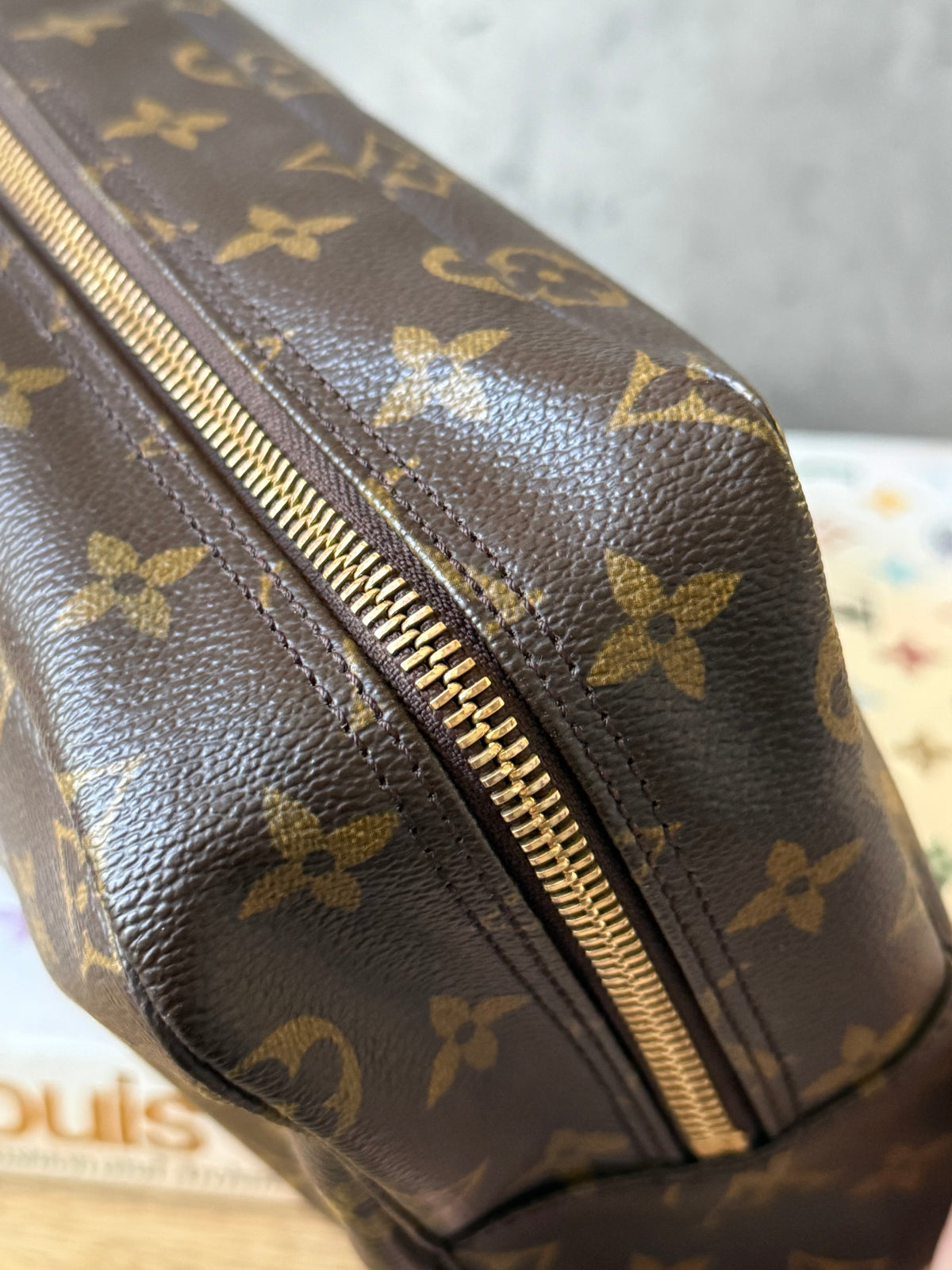 LV Trousse 28 Monogram