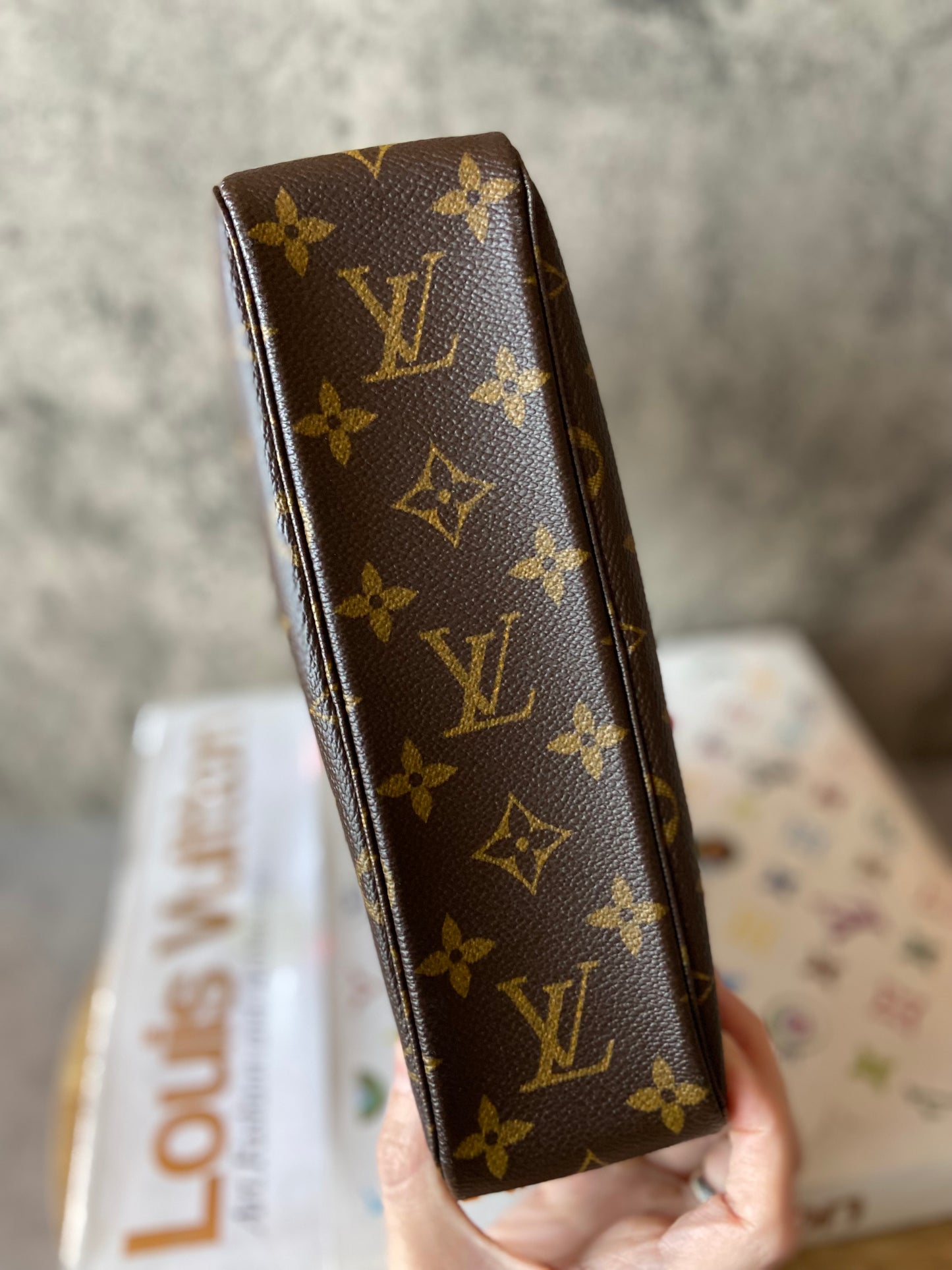 LV Trousse 23 New Model