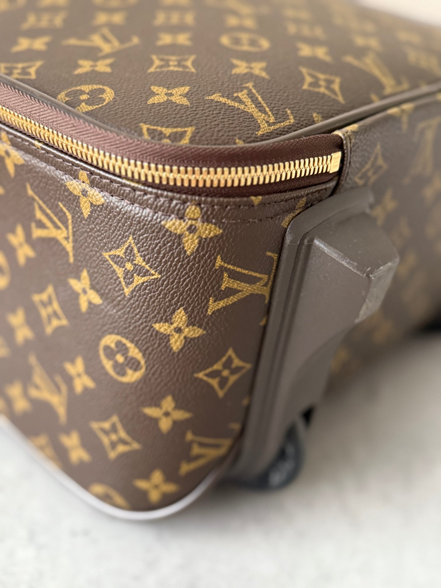 LV Pegase 45 Rolling Luggage