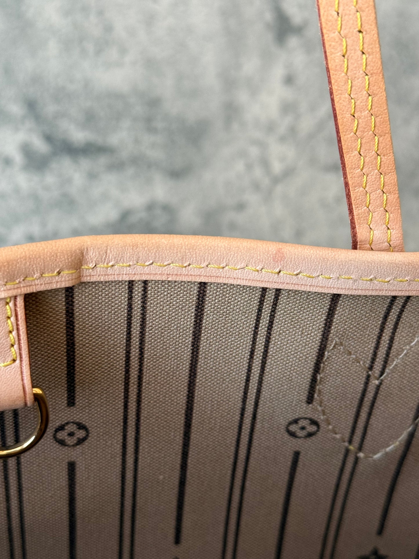 LV Neverfull MM Beige