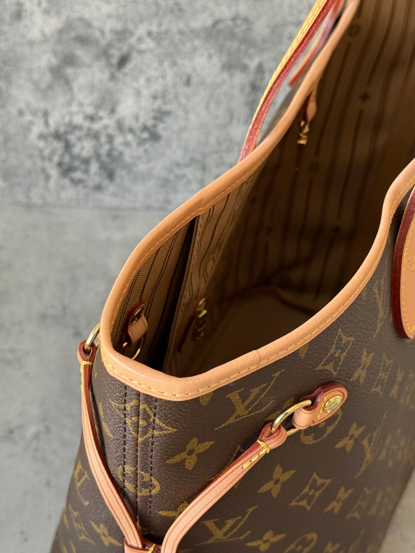 LV Neverfull MM Beige