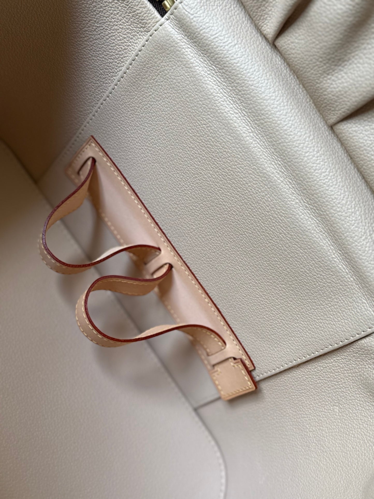 LV Nice Vanity Train Case