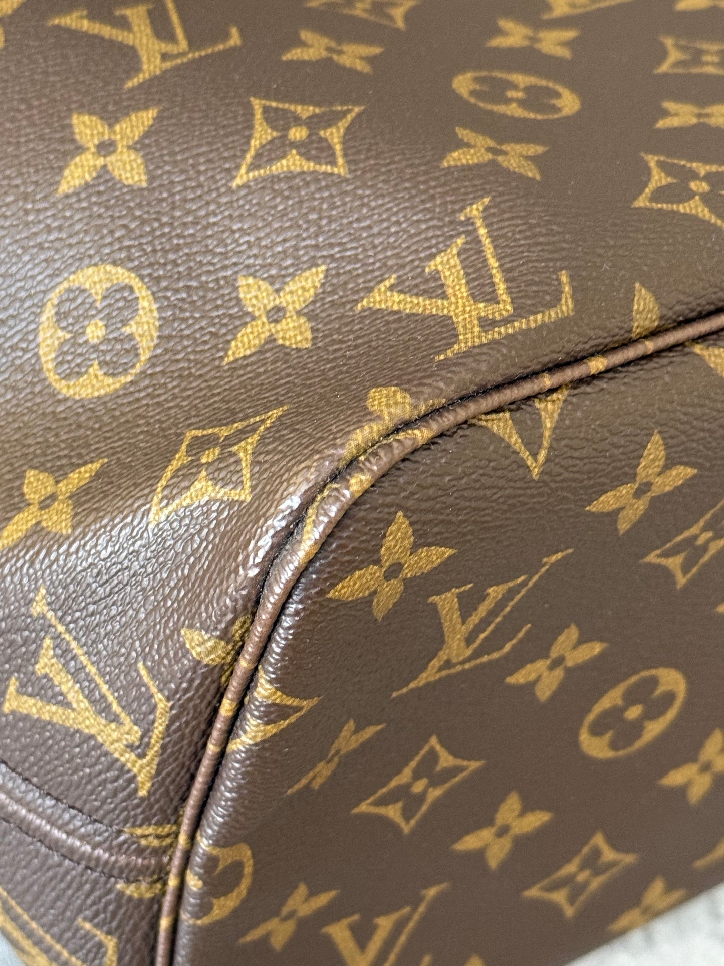 LV Neverfull MM Beige